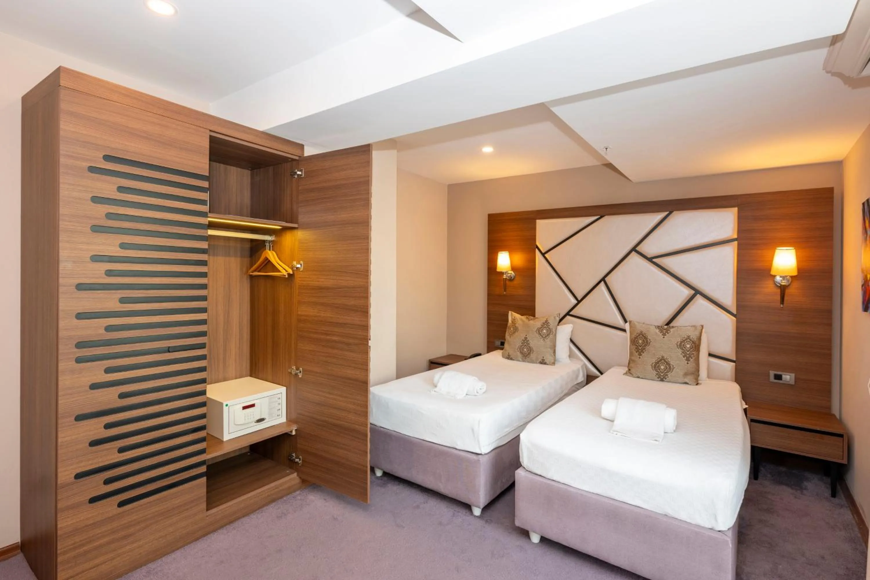 Photo of the whole room, Bed in Litros Hotel & Spa