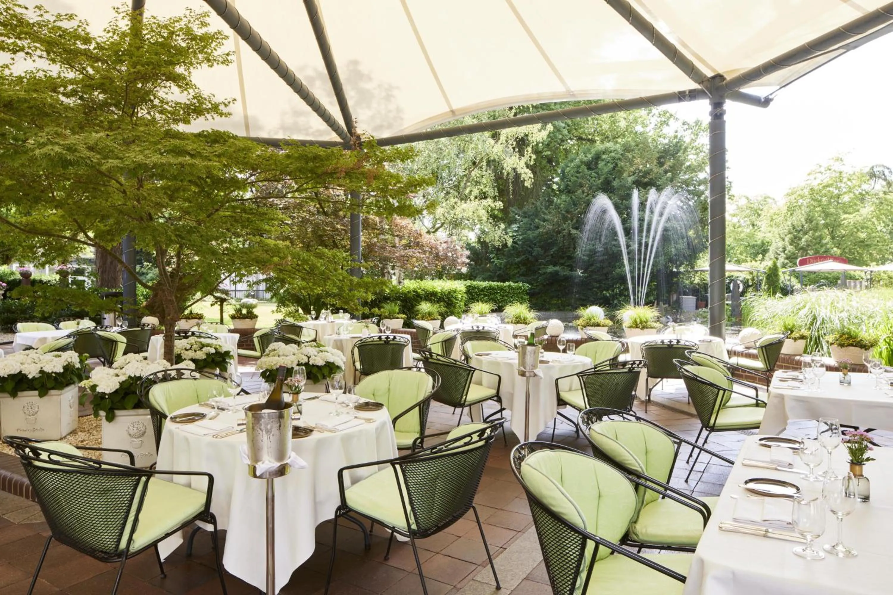 Restaurant/places to eat in Parkhotel Gütersloh