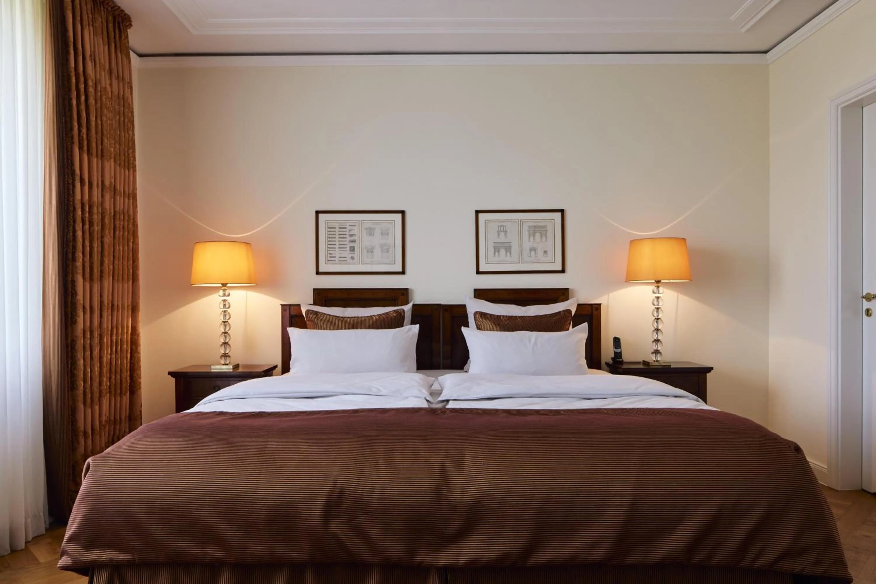 Photo of the whole room, Bed in Parkhotel Gütersloh