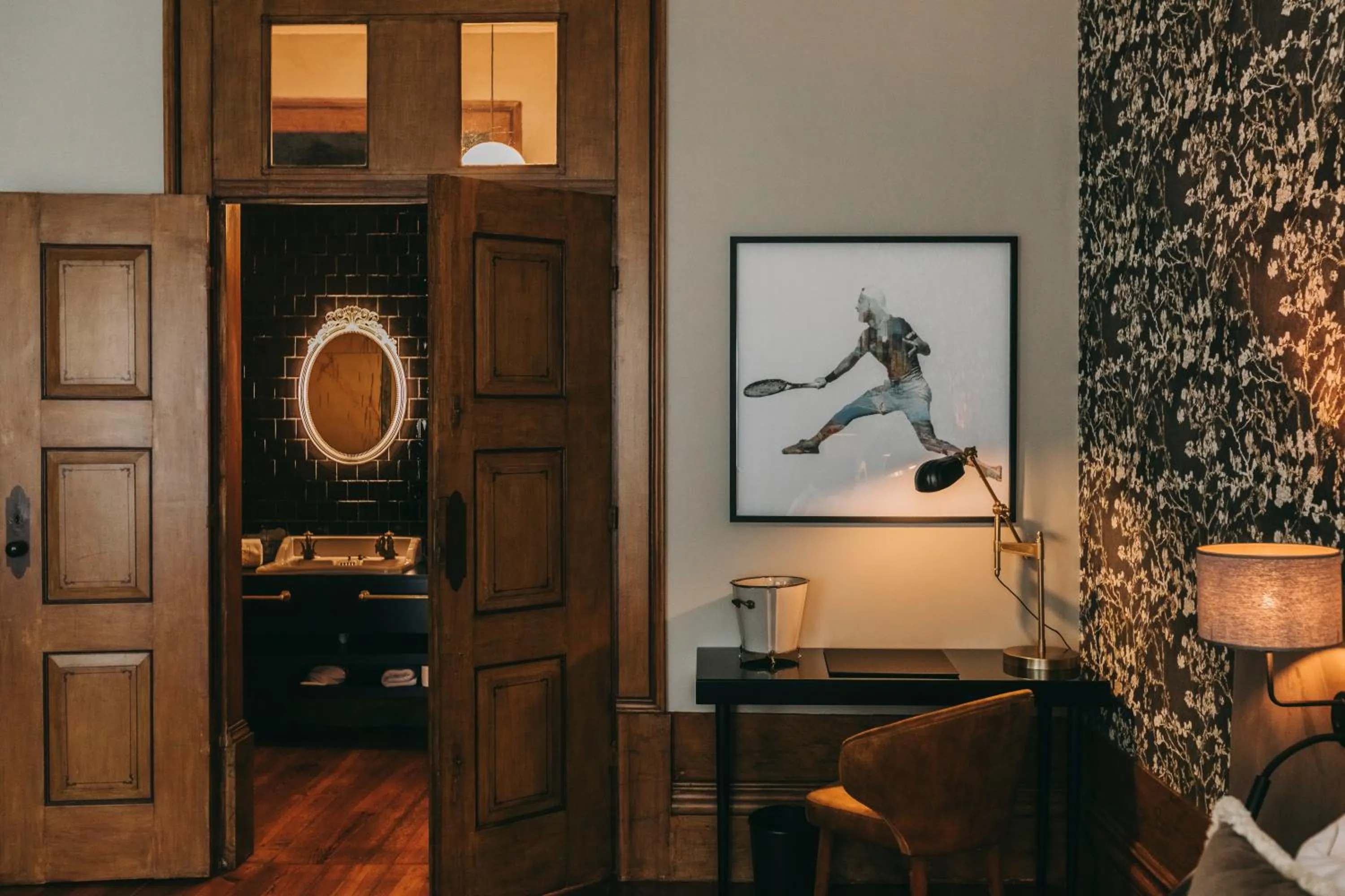 Decorative detail in Torel Royal Court