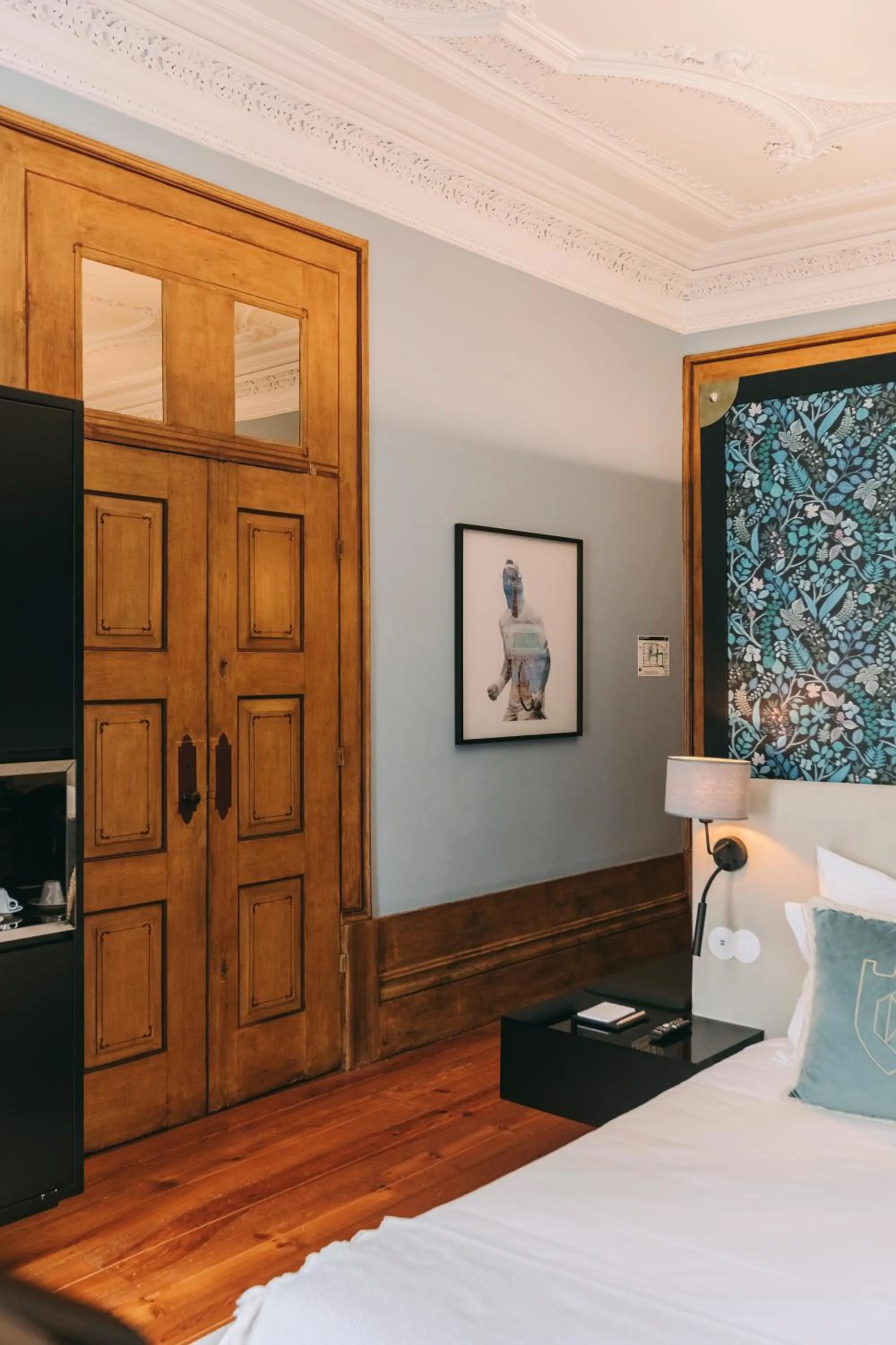 Decorative detail, Bed in Torel Royal Court