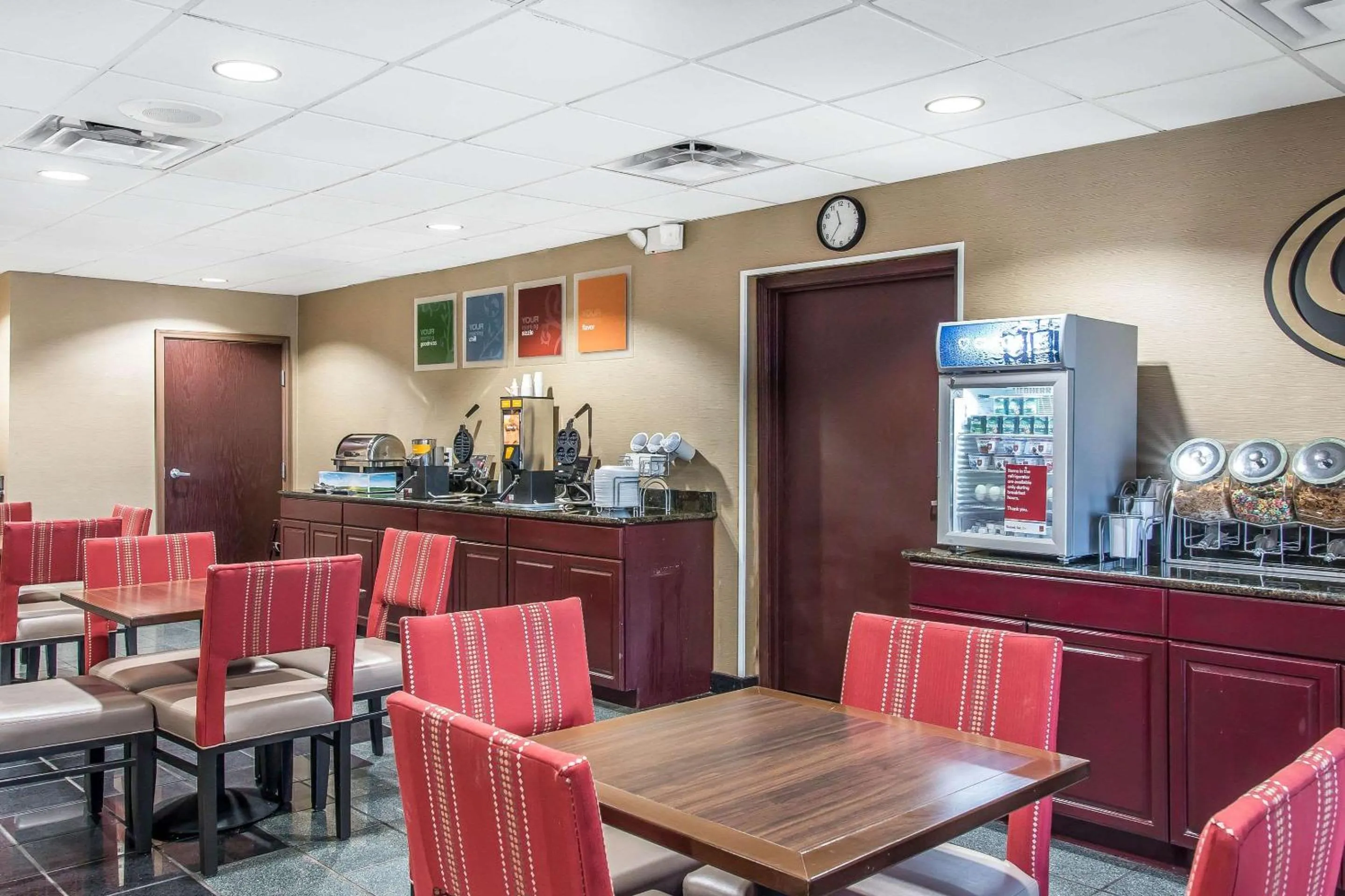 Restaurant/places to eat in Comfort Suites Wixom - Novi