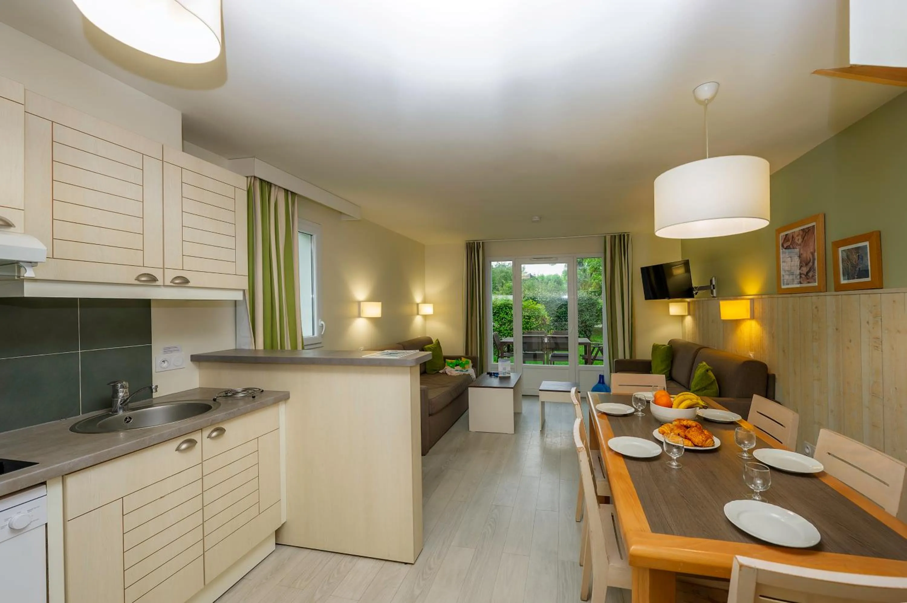 Kitchen or kitchenette in Résidence Goélia La Pommeraie