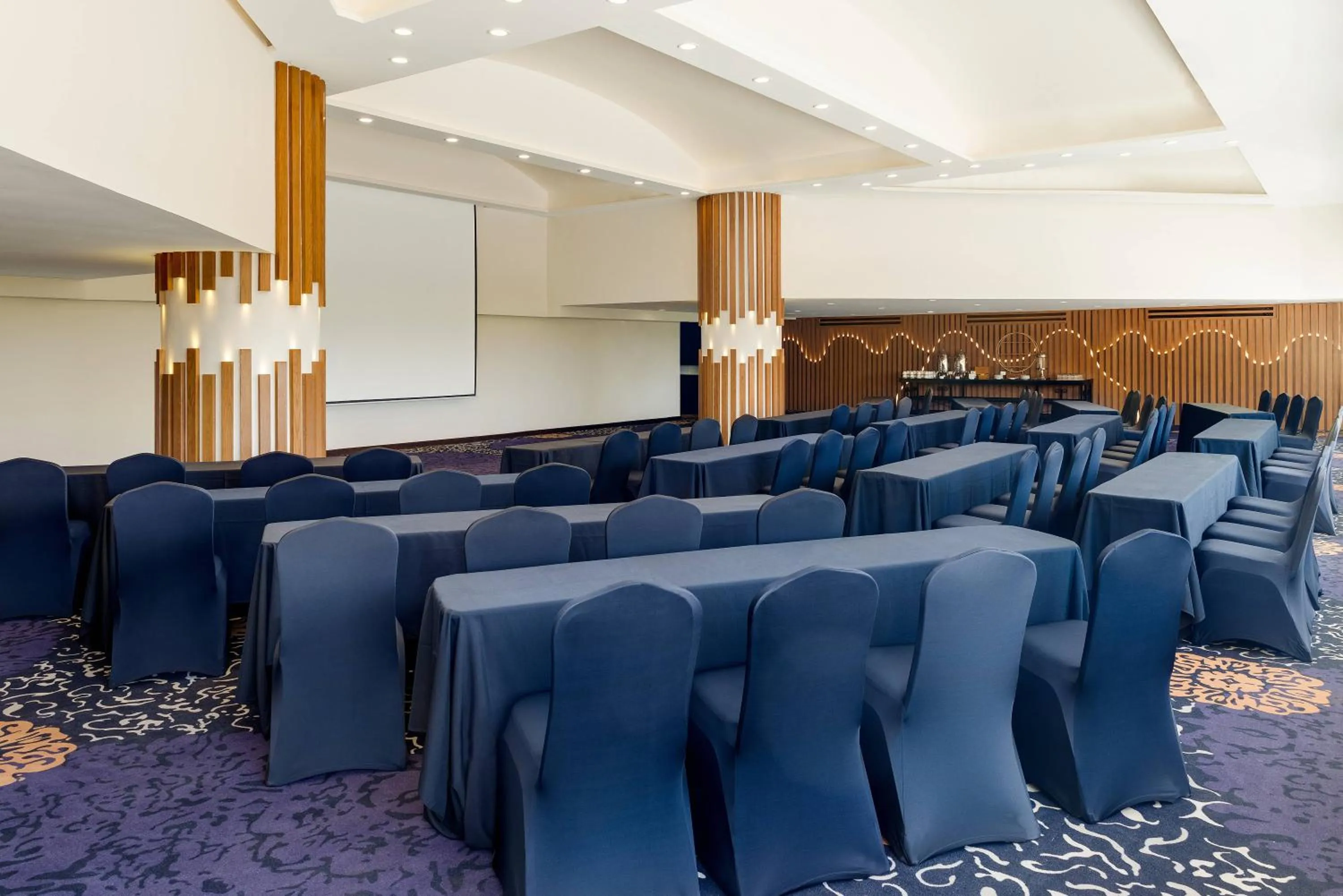 Meeting/conference room in Wyndham Grand Cancun All Inclusive Resort & Villas