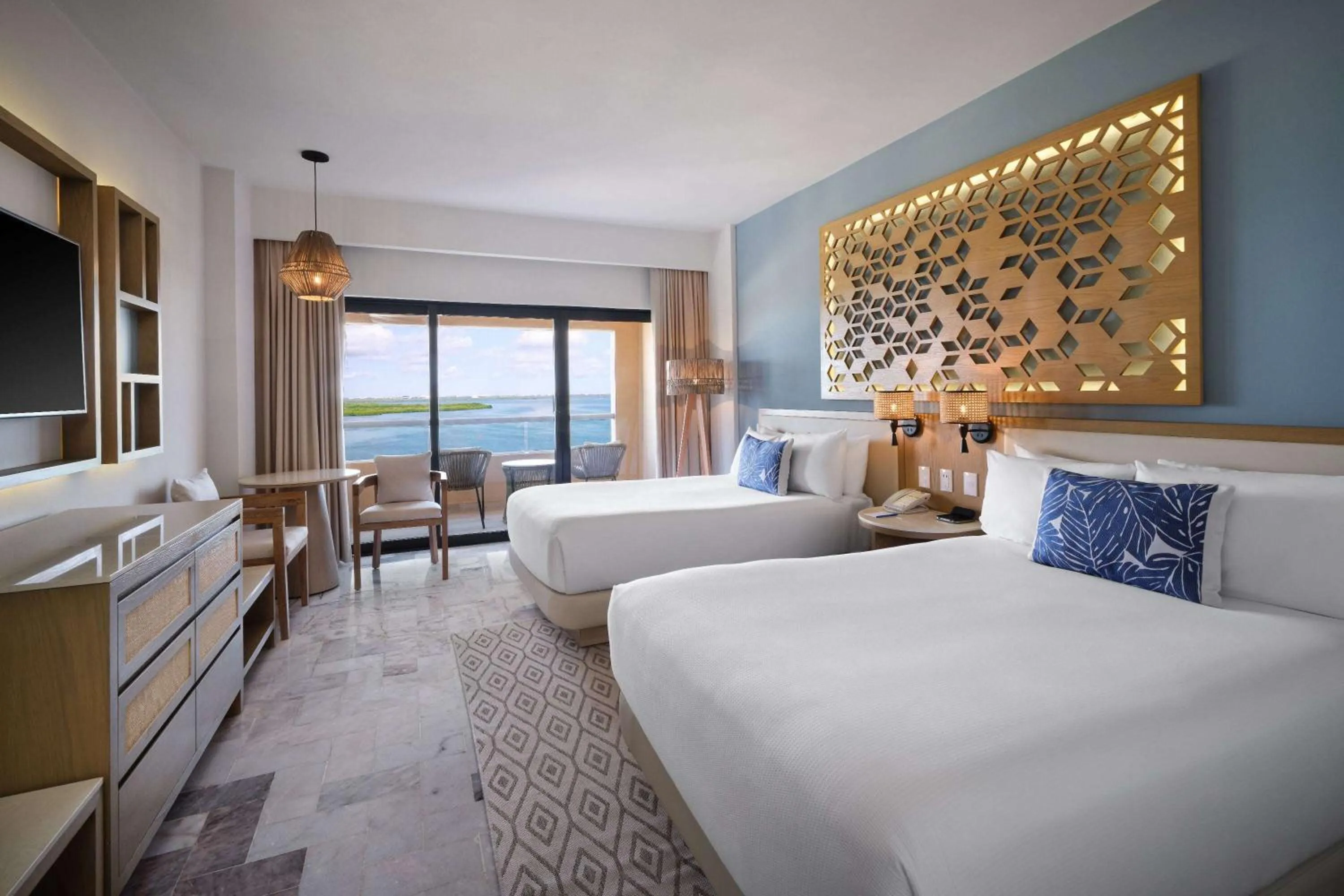 Photo of the whole room, Bed in Wyndham Grand Cancun All Inclusive Resort & Villas