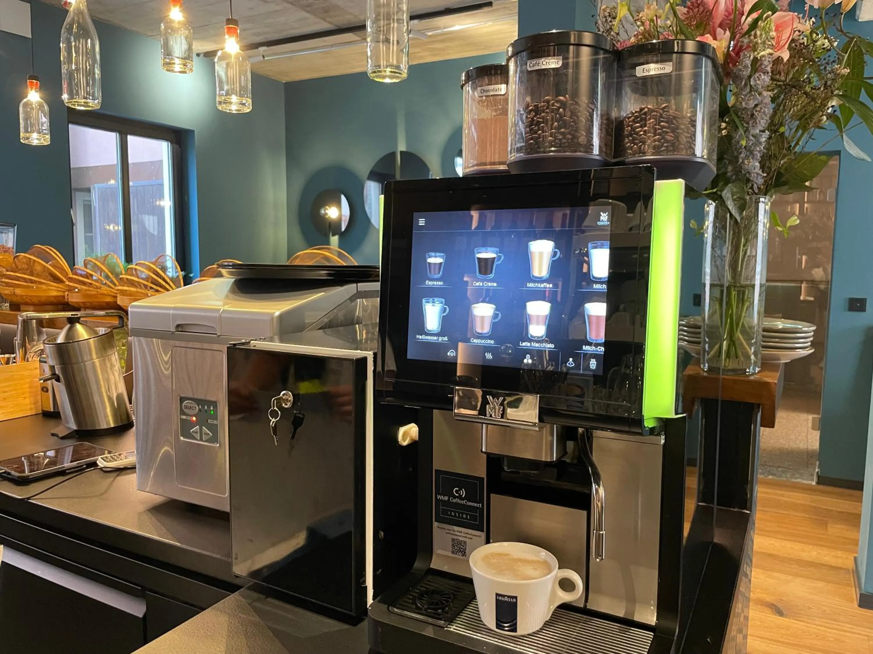 Coffee/tea facilities in The Kepos Hotel Erlangen