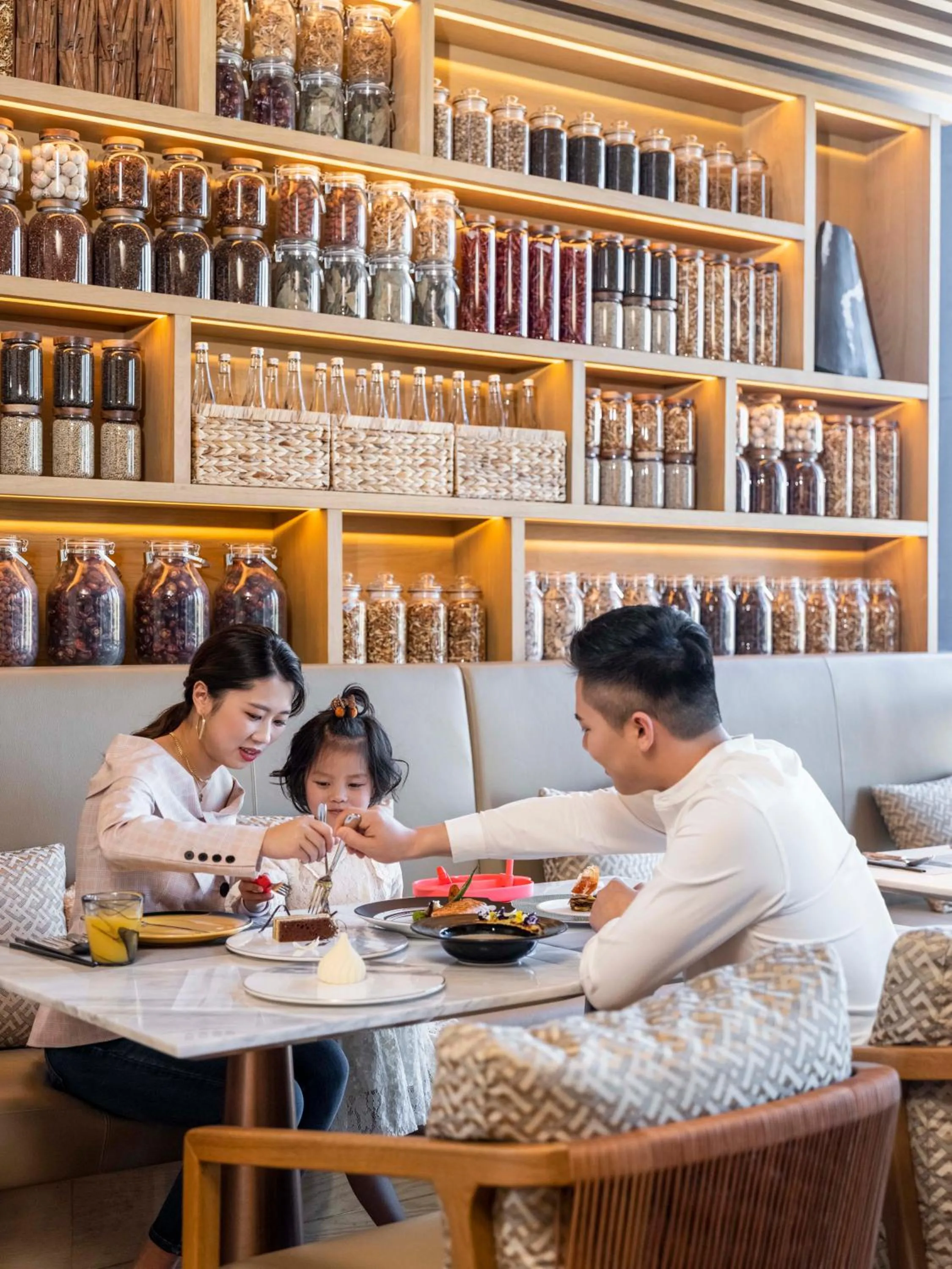 Restaurant/places to eat in Pullman Dali