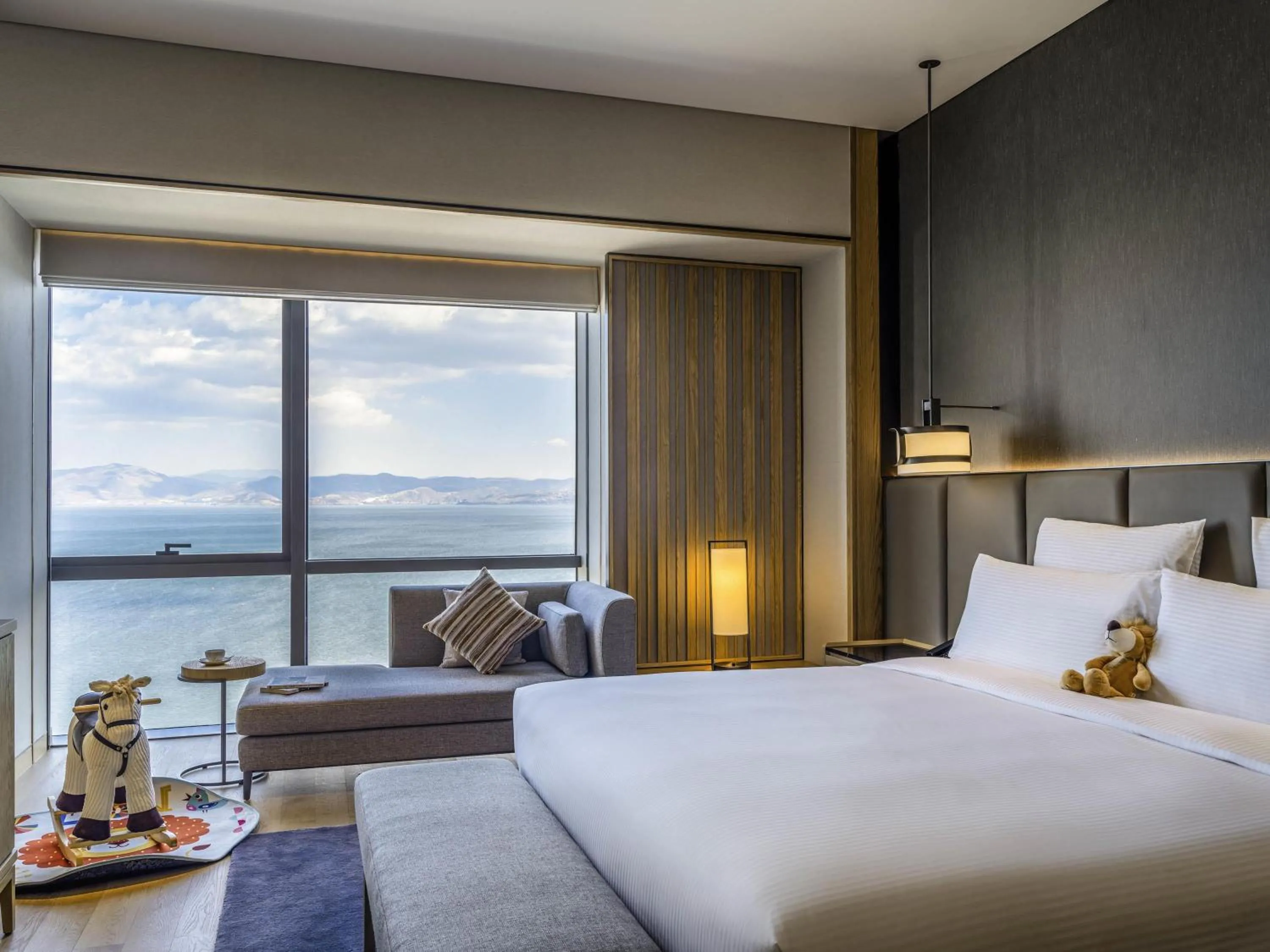 Bedroom, Bed in Pullman Dali