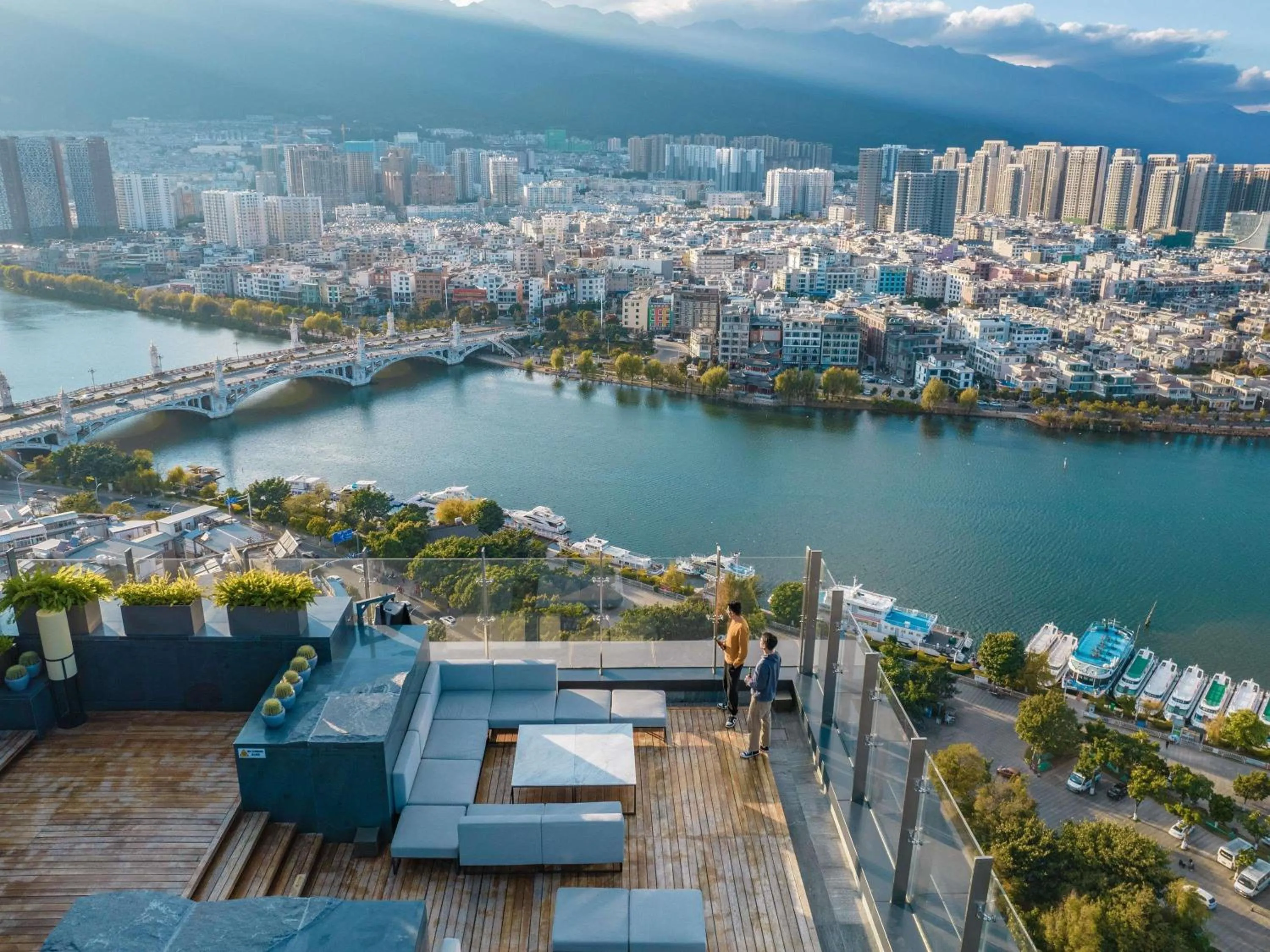 Lounge or bar in Pullman Dali