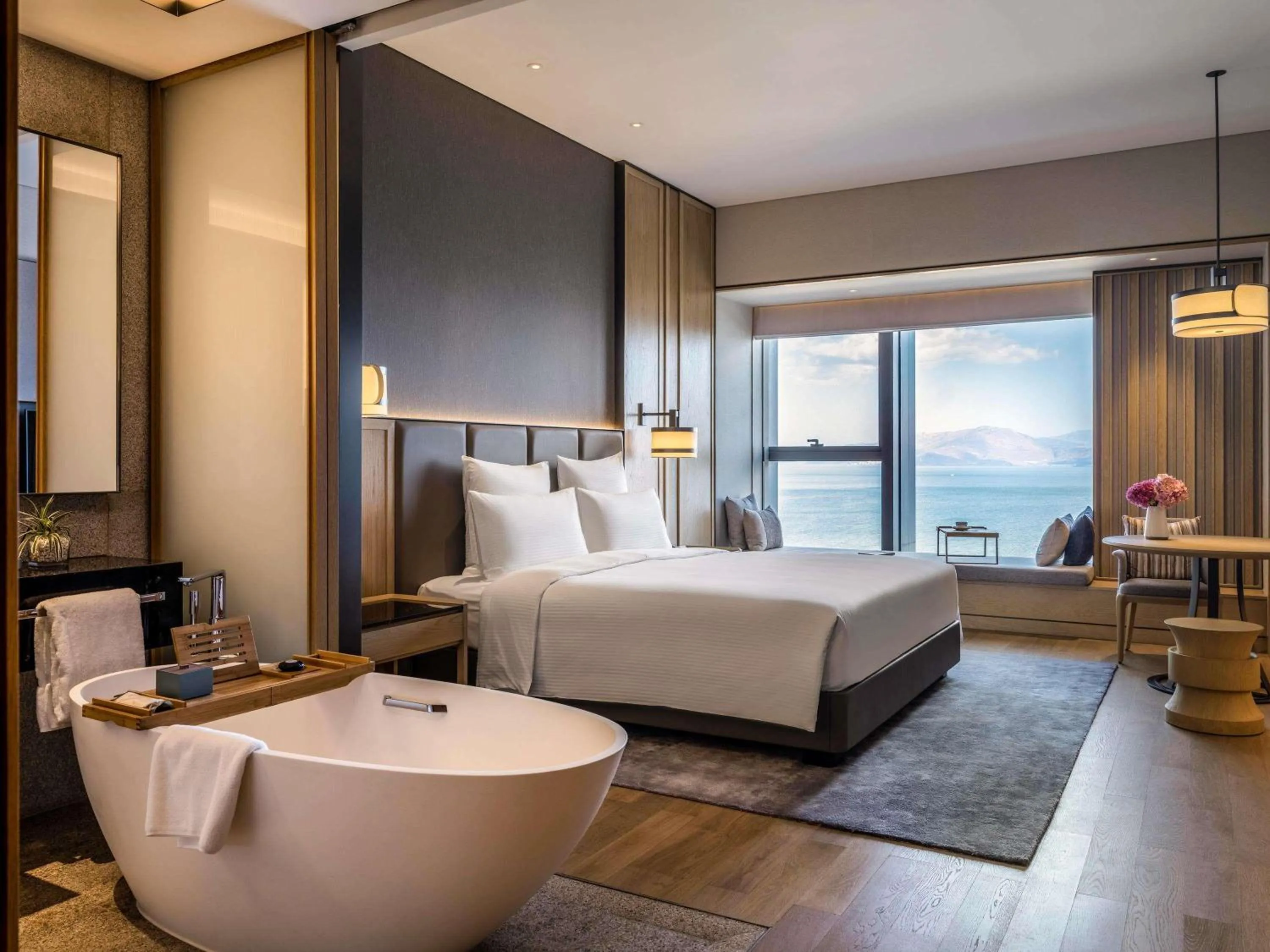 Bedroom, Bed in Pullman Dali