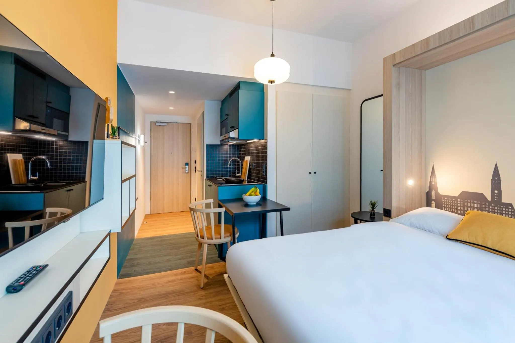 Bed in Aparthotel Adagio Access Kiel City