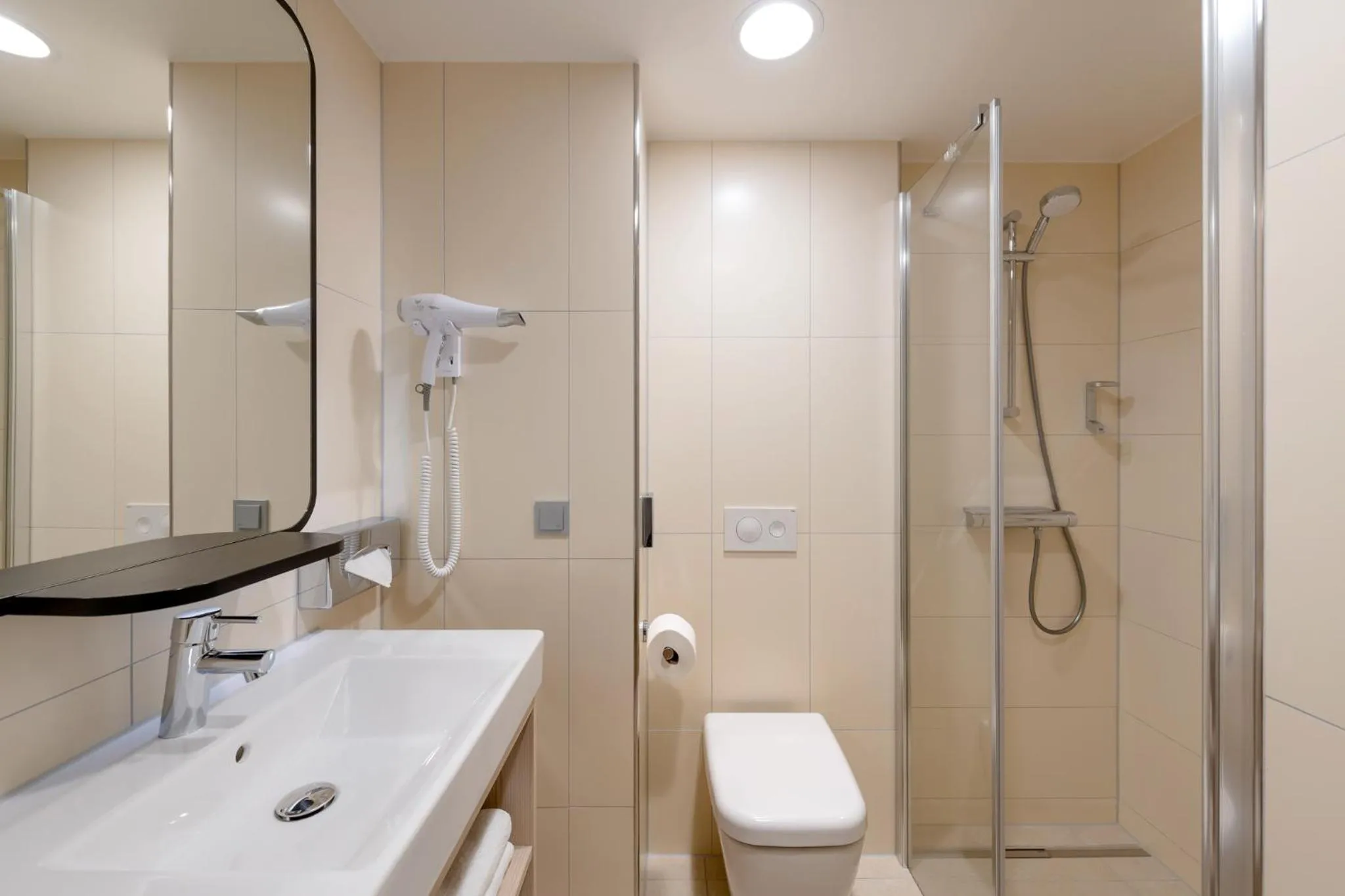 Shower in Aparthotel Adagio Access Kiel City