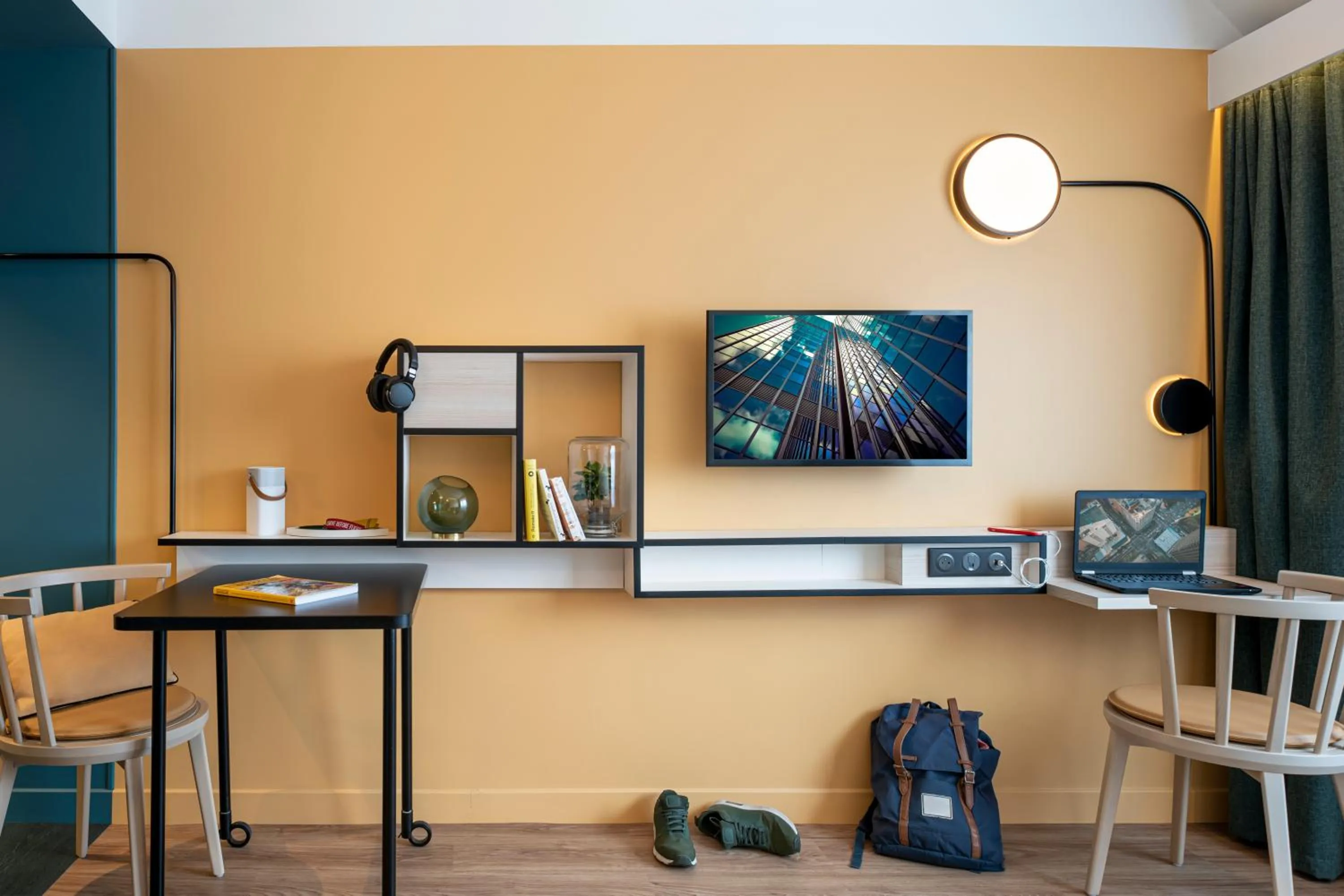 TV and multimedia in Aparthotel Adagio Access Kiel City