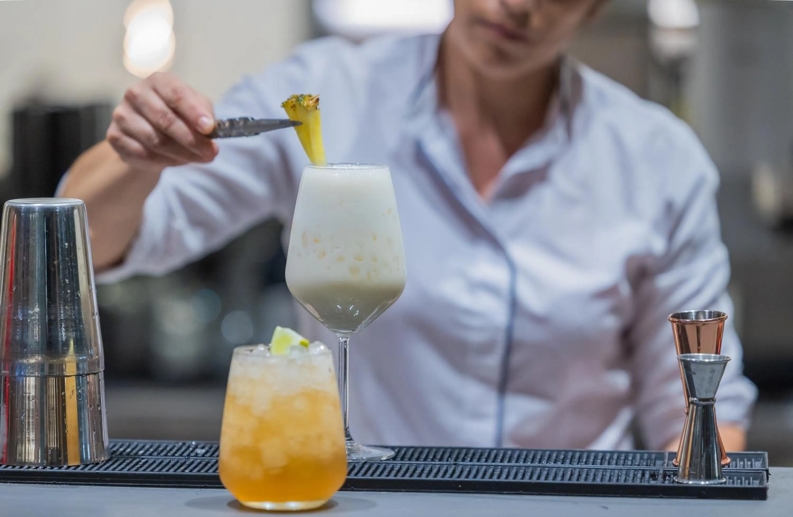 Lounge or bar in Cabana Blu Hotel & Suites