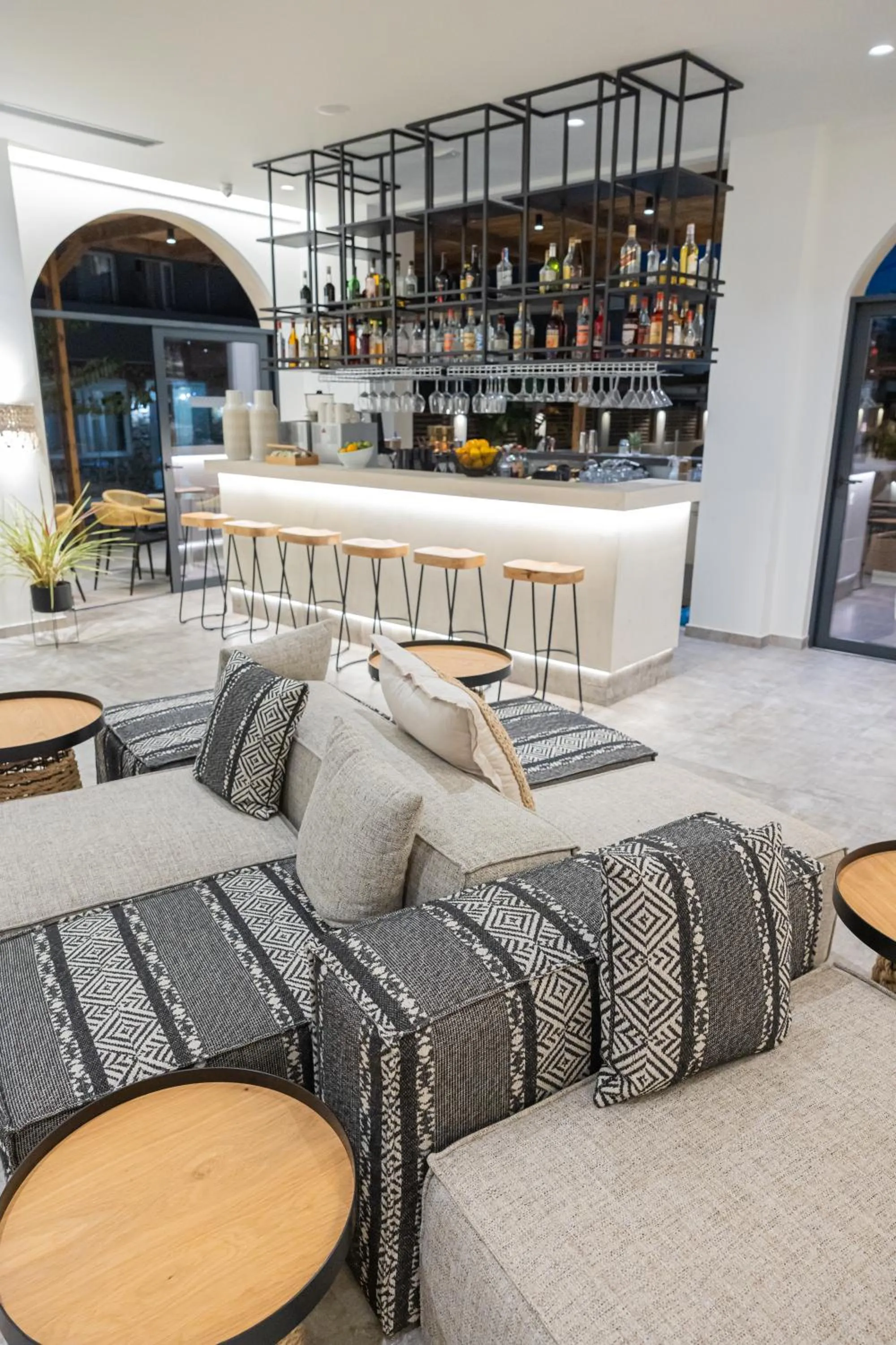 Lobby or reception in Cabana Blu Hotel & Suites