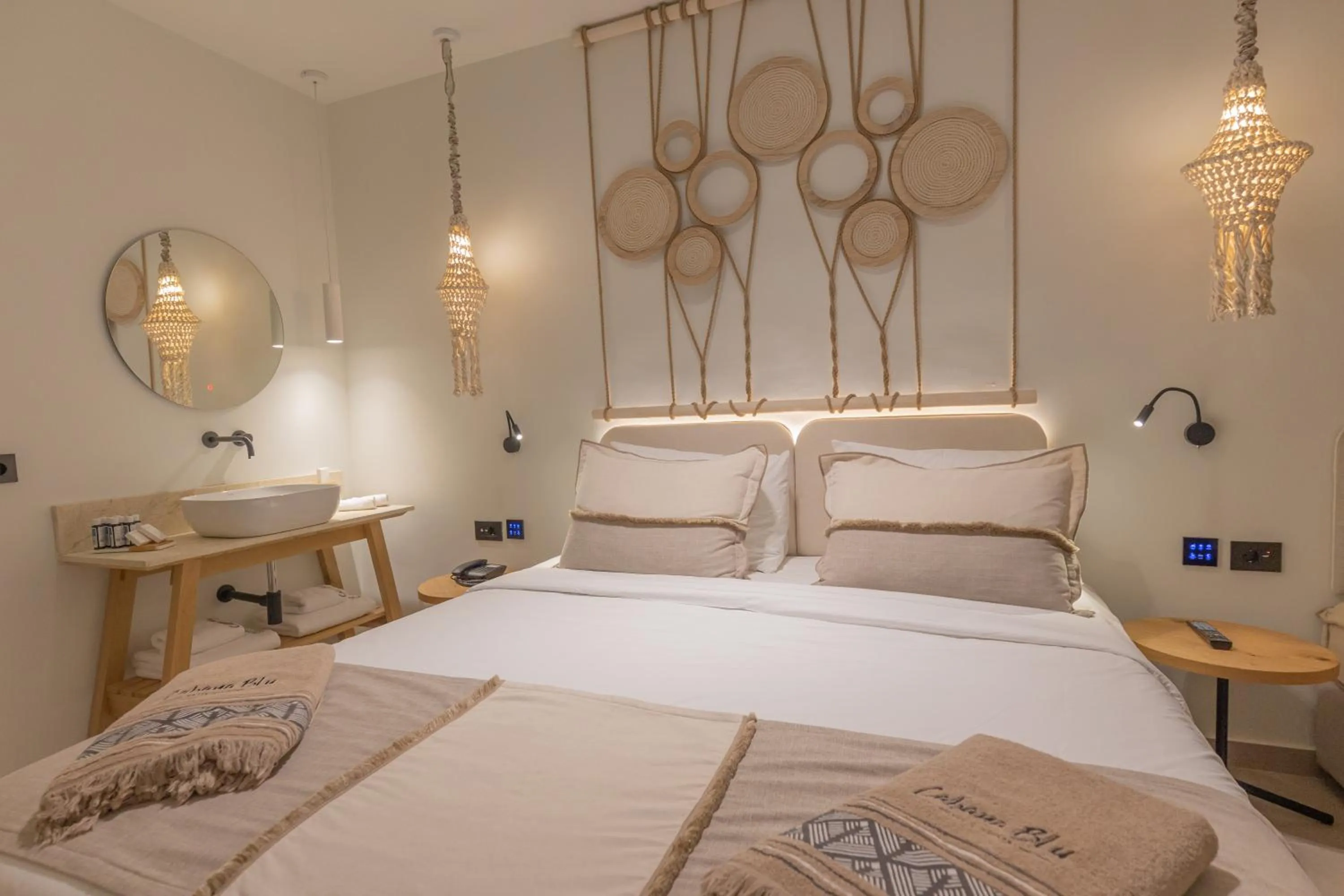 Bed in Cabana Blu Hotel & Suites