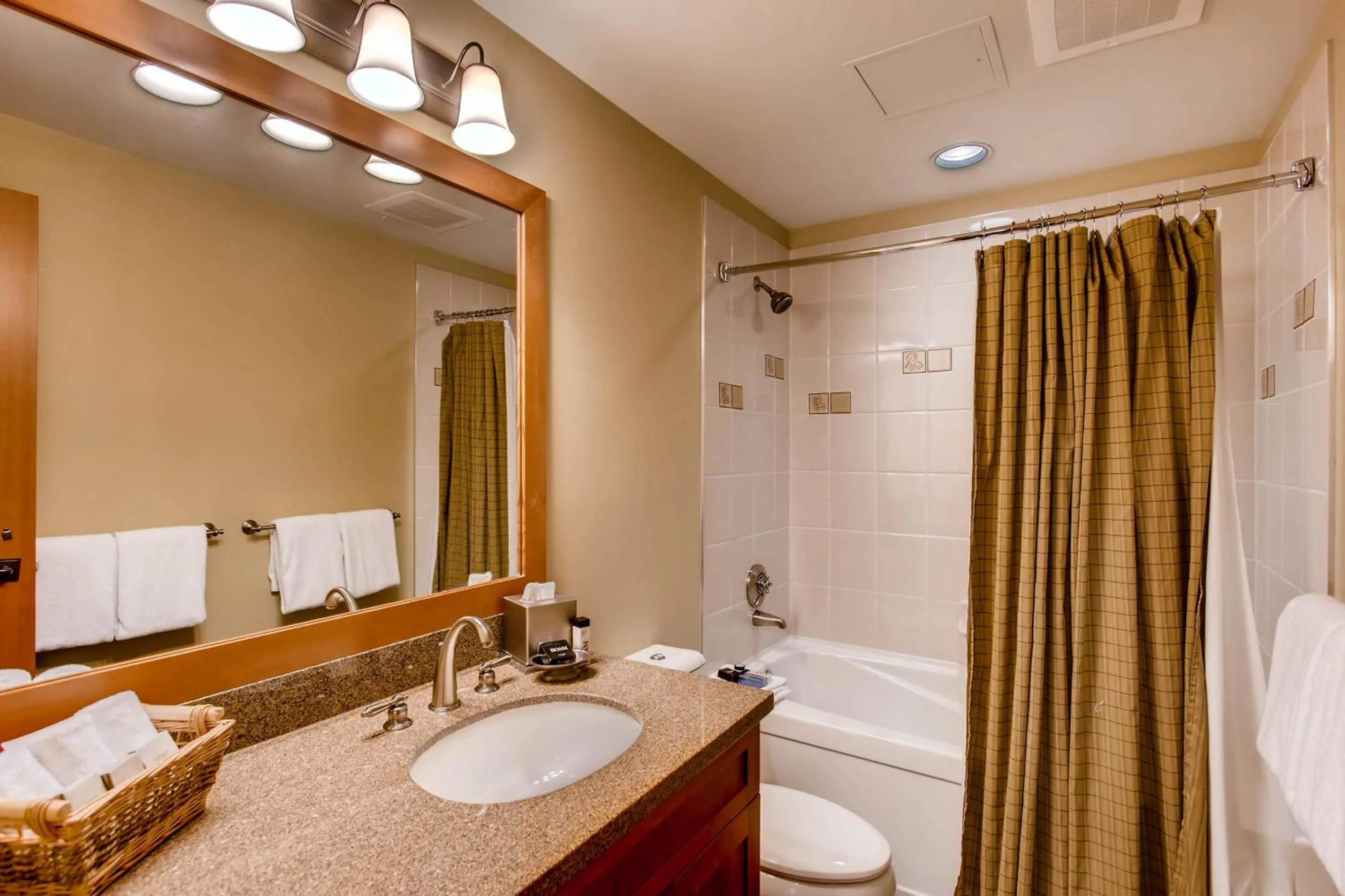 Toilet, Bathroom in Capitol Peak Lodge, a Destination by Hyatt Residence