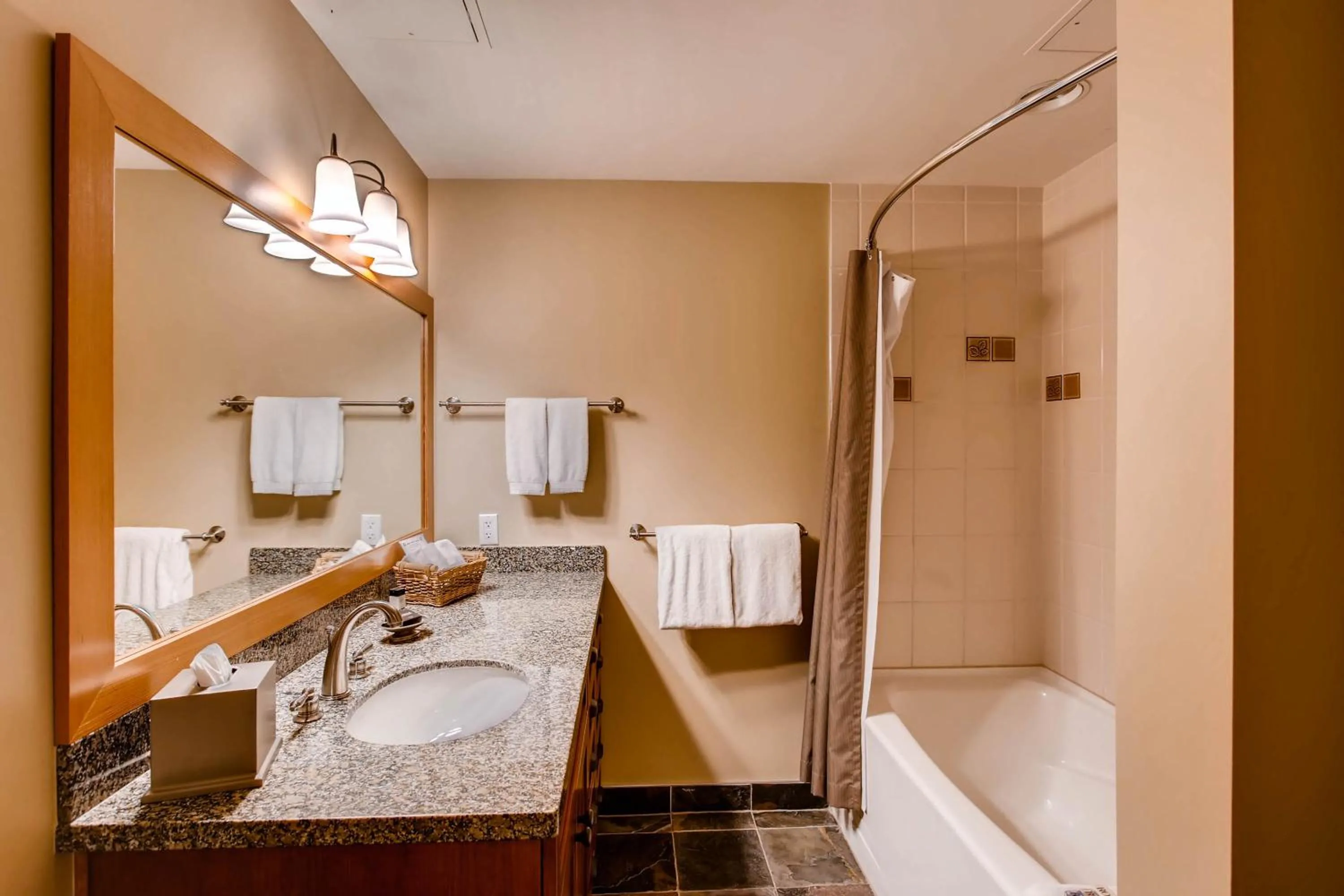 Bathroom in Capitol Peak Lodge, a Destination by Hyatt Residence