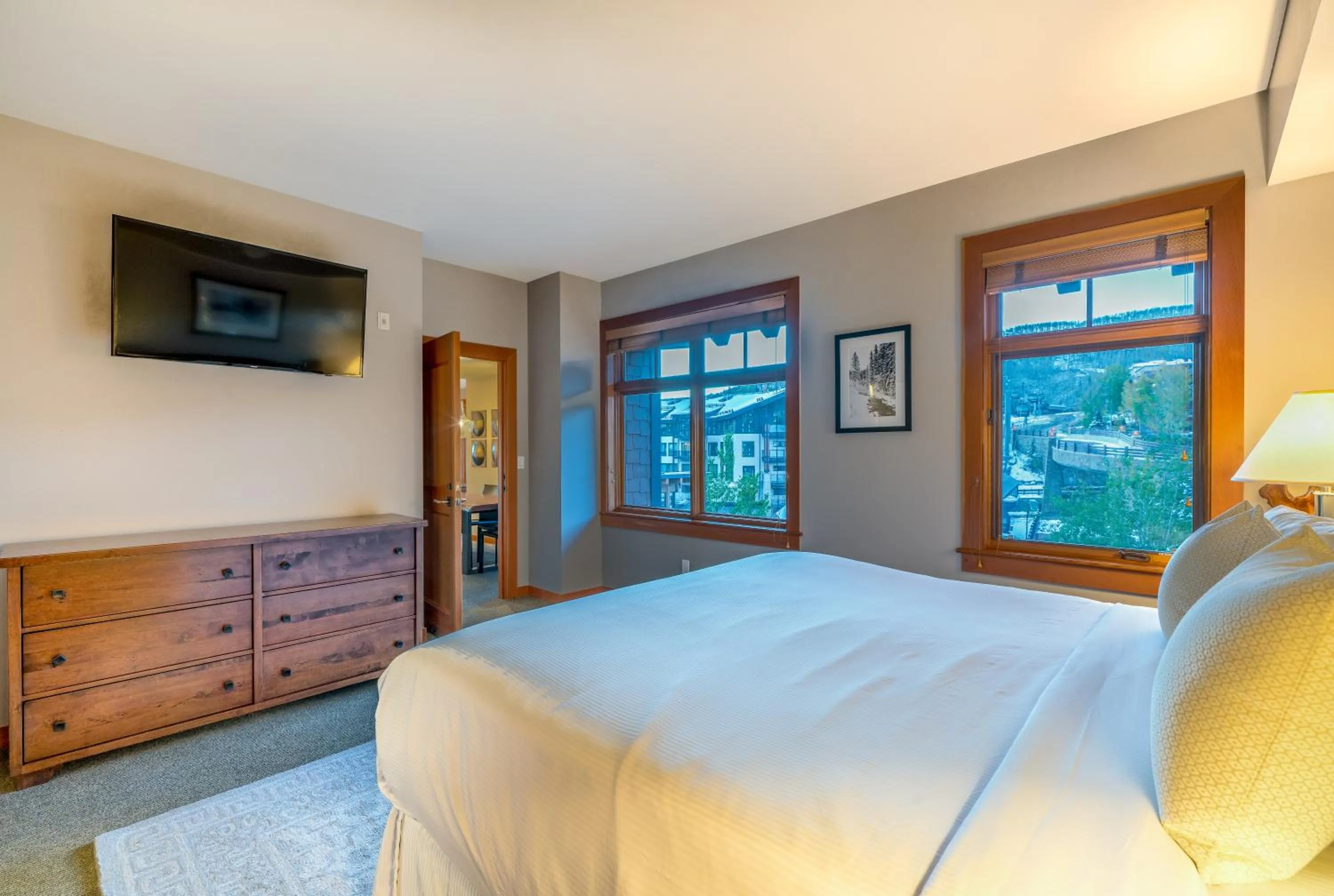 Bedroom in Capitol Peak Lodge, a Destination by Hyatt Residence