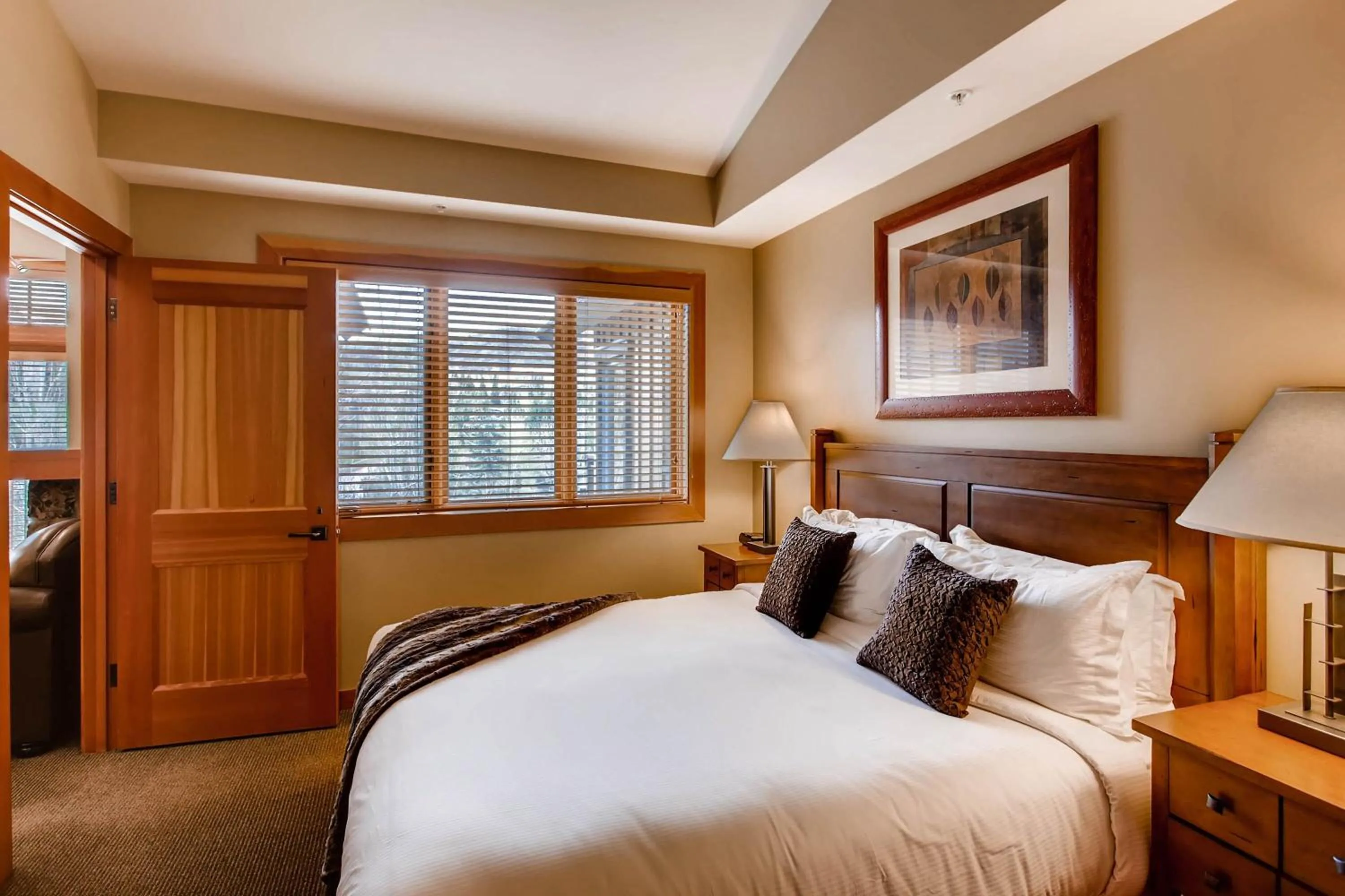 Bedroom in Capitol Peak Lodge, a Destination by Hyatt Residence