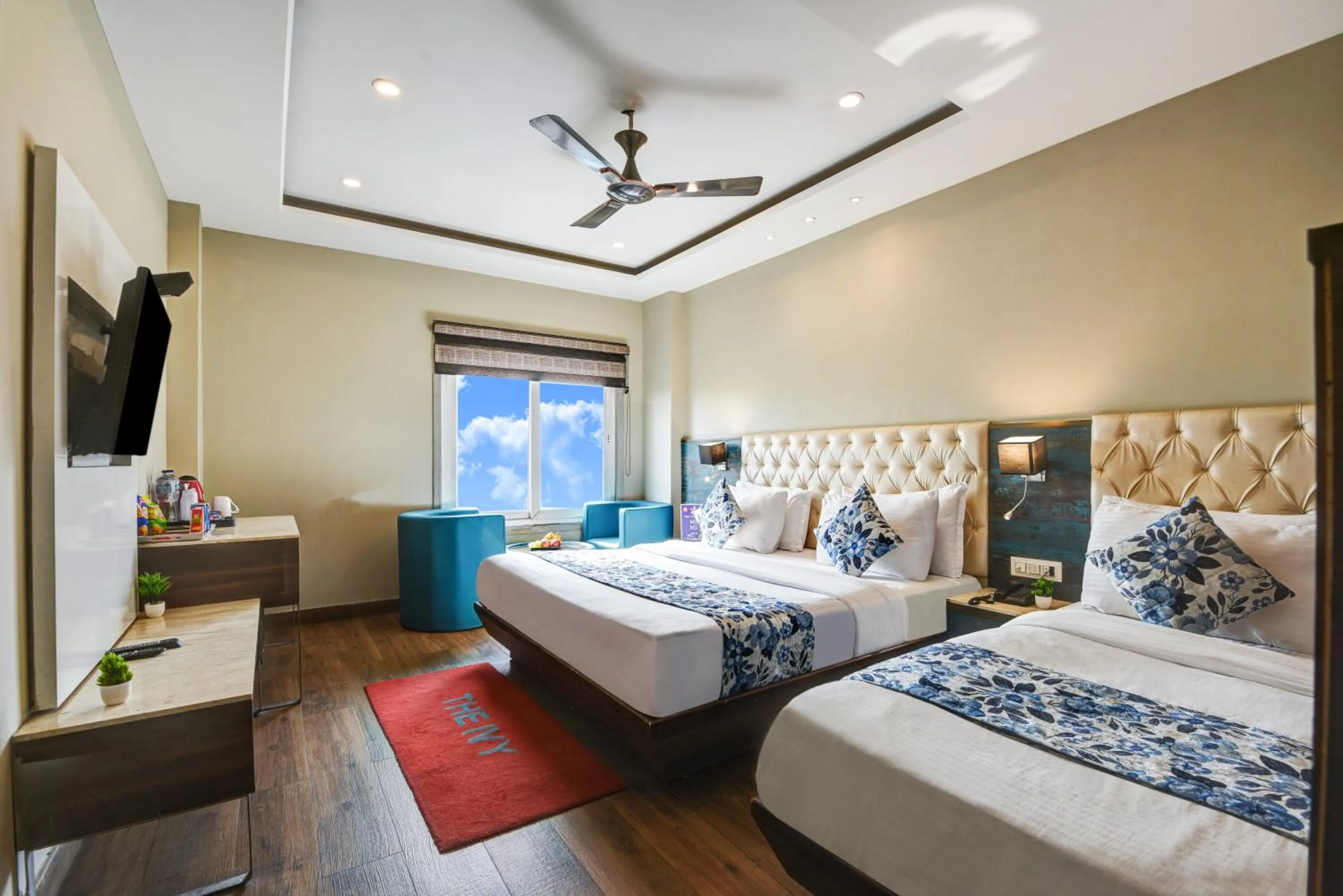 Bed in The IVY Grand Hotel - 5 Minutes from Connaught Place and New Delhi Railway Station With Free Secured Parking