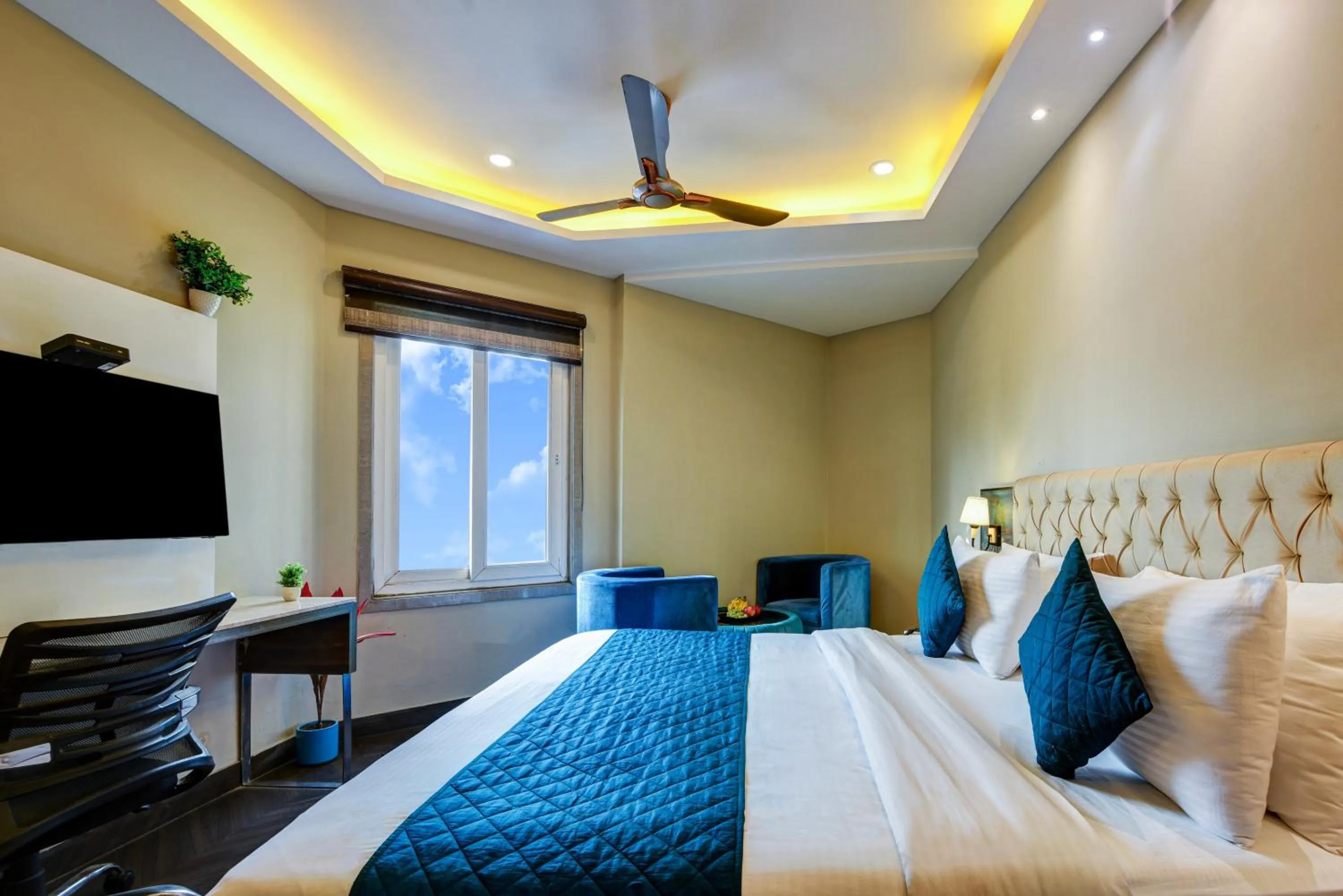 Photo of the whole room, Bed in The IVY Grand Hotel - 5 Minutes from Connaught Place and New Delhi Railway Station With Free Secured Parking