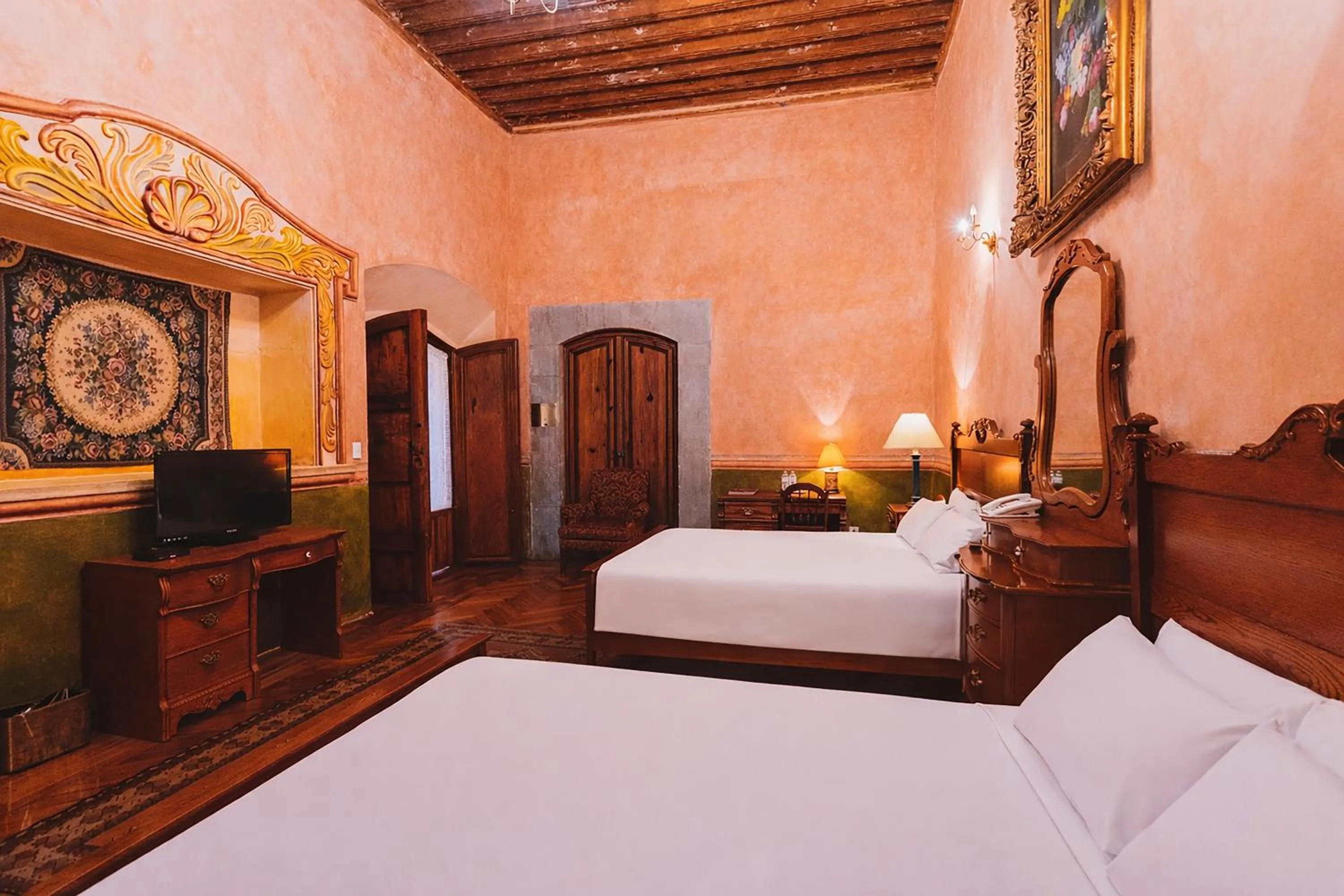 Photo of the whole room, Bed in La Casa de la Marquesa