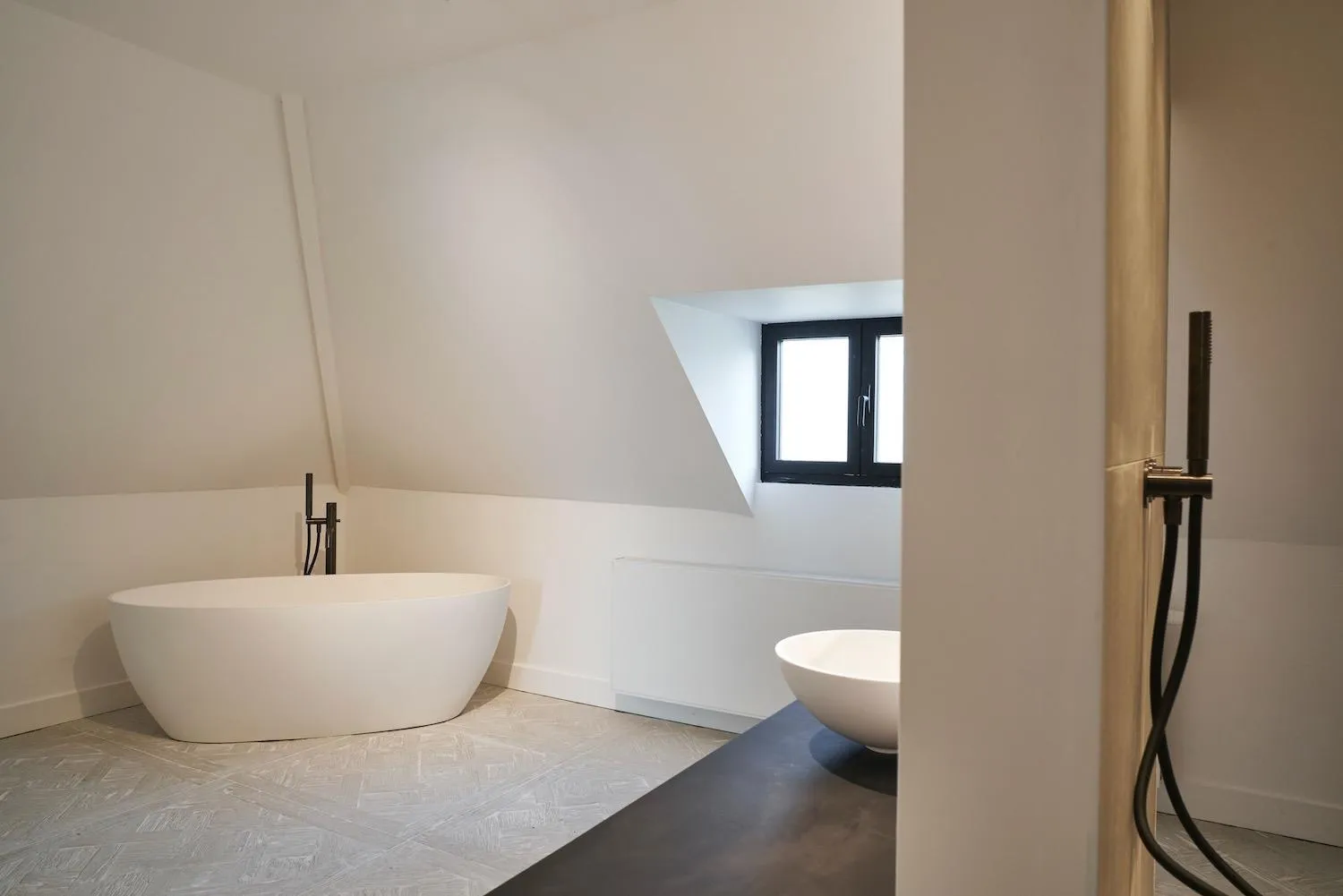 Bathroom in Moleneinde 10