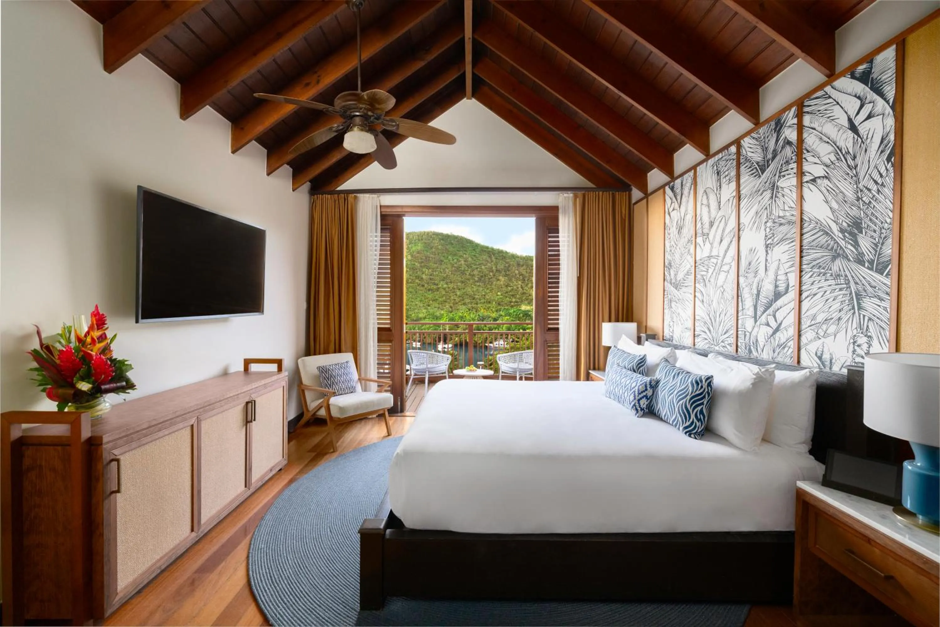 Bedroom, Bed in Zoetry Marigot Bay - All Inclusive
