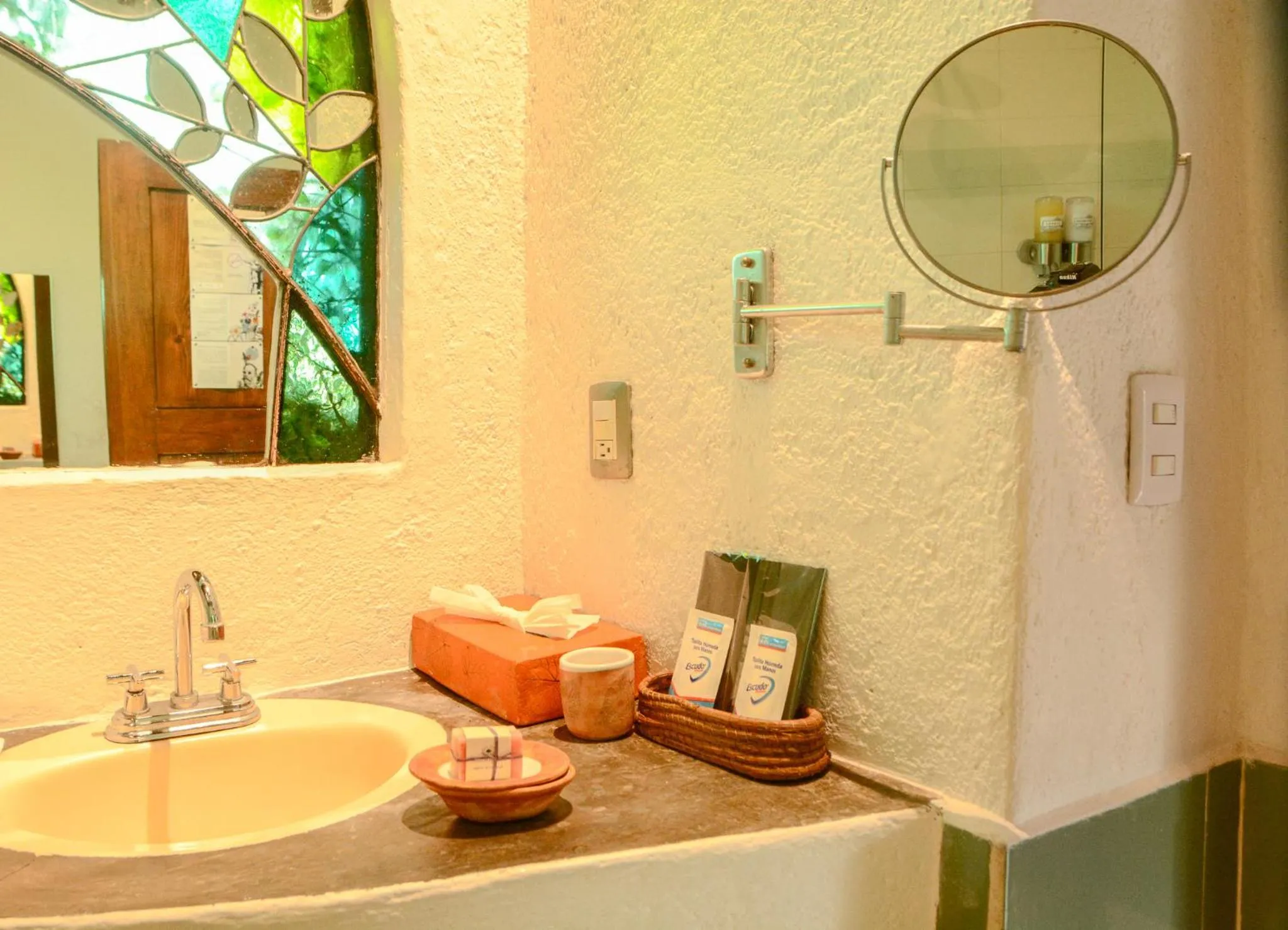 Toilet in Mesón De Leyendas Breakfast & Downtown