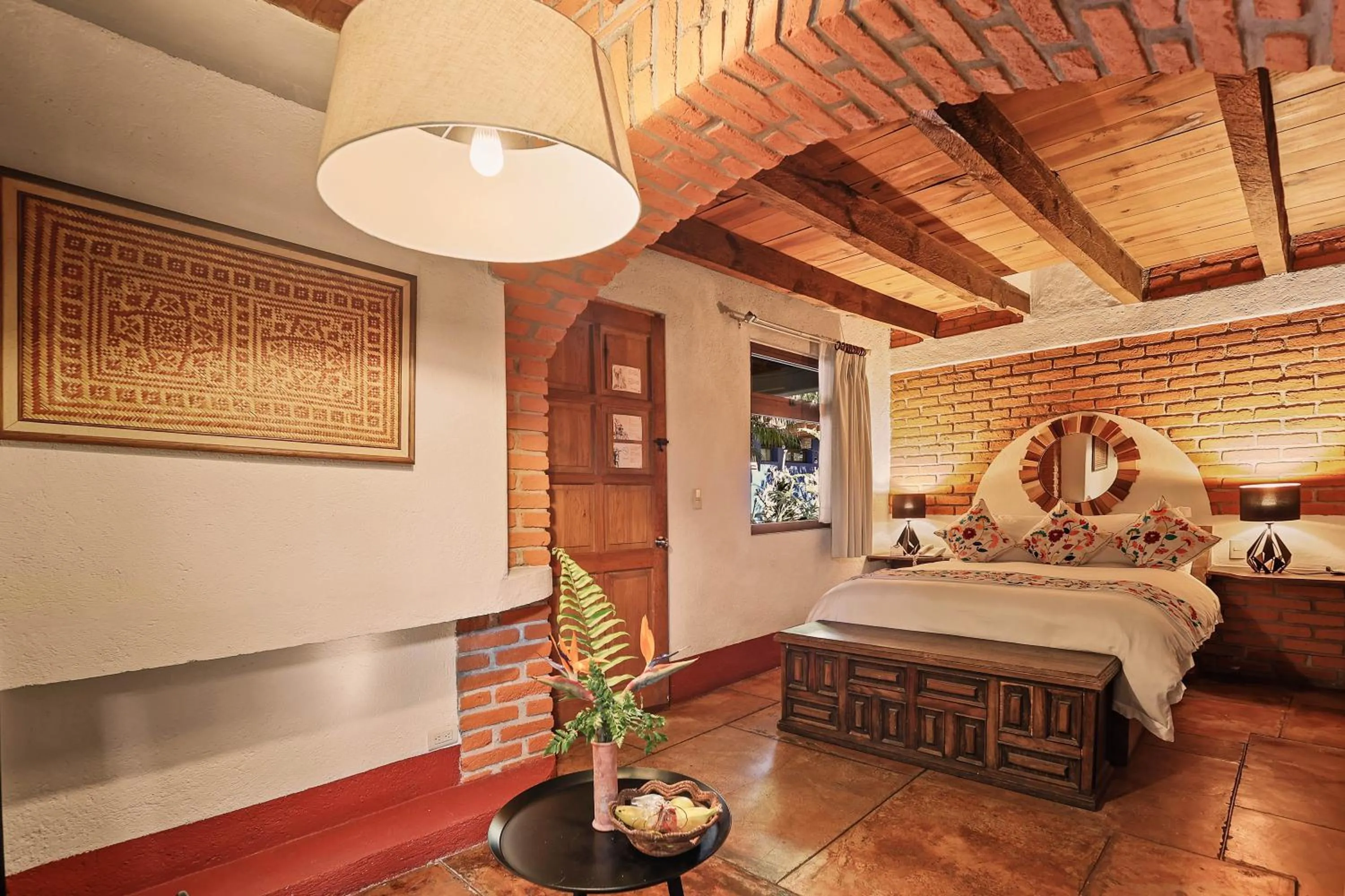 Bed in Mesón De Leyendas Breakfast & Downtown