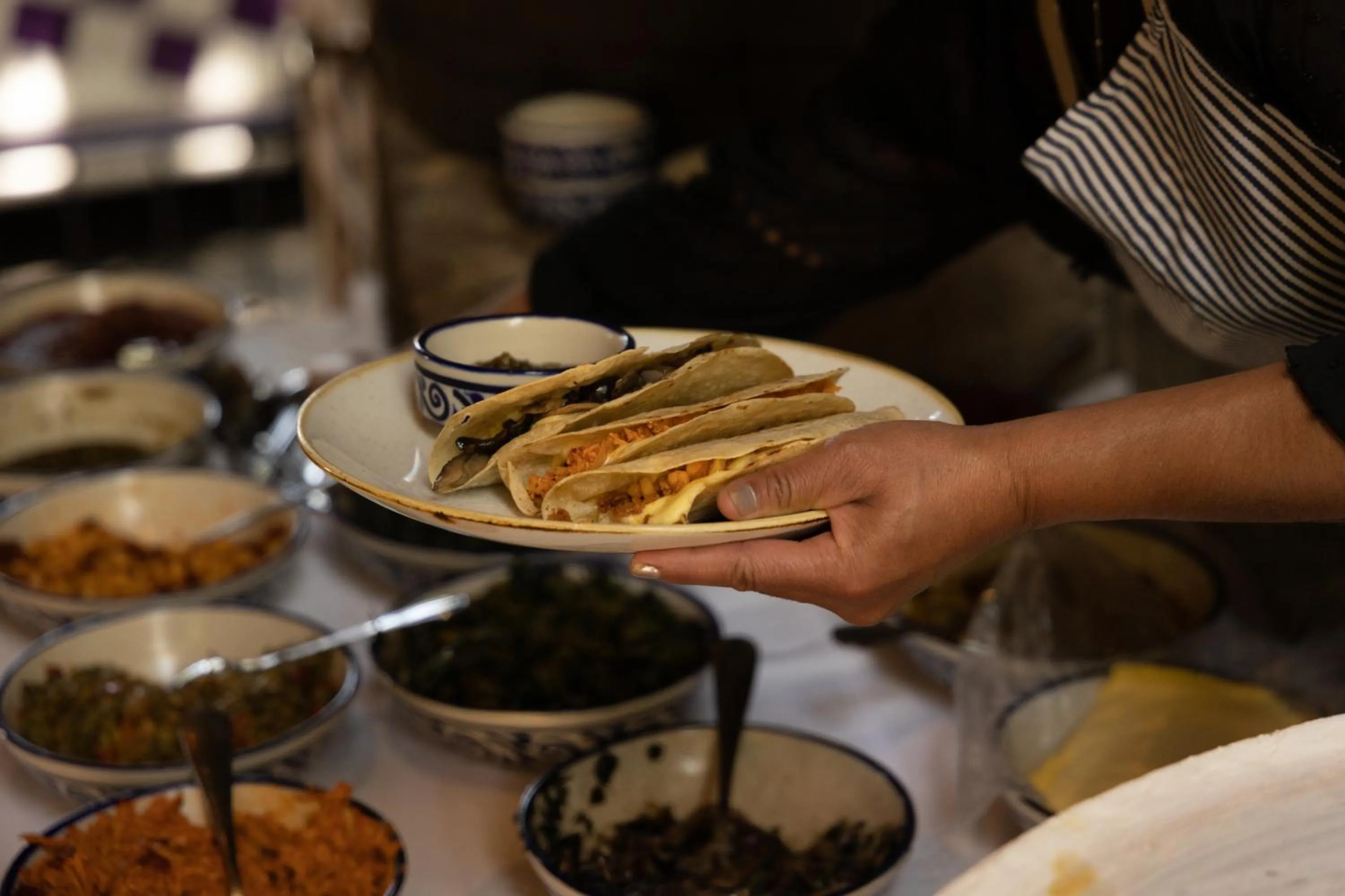 Restaurant/places to eat in Mesón De Leyendas Breakfast & Downtown