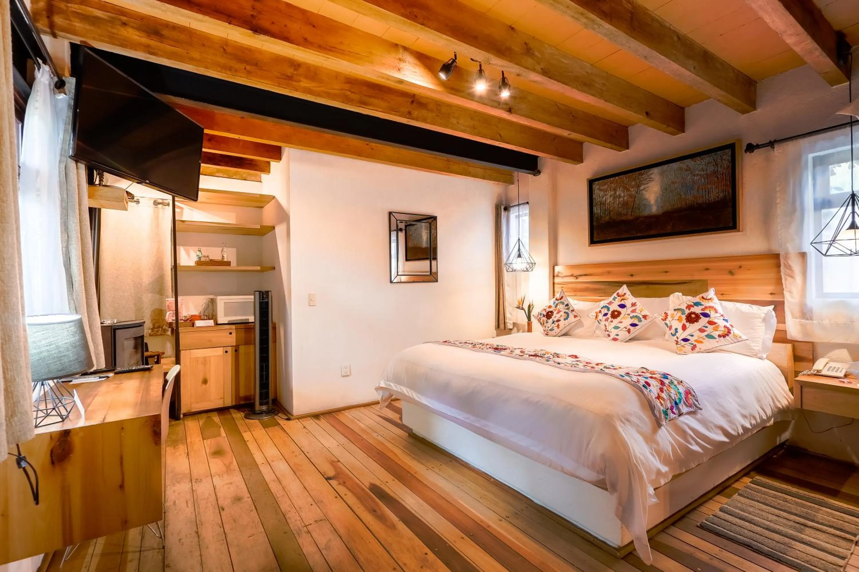 Coffee/tea facilities, Bed in Mesón De Leyendas Breakfast & Downtown