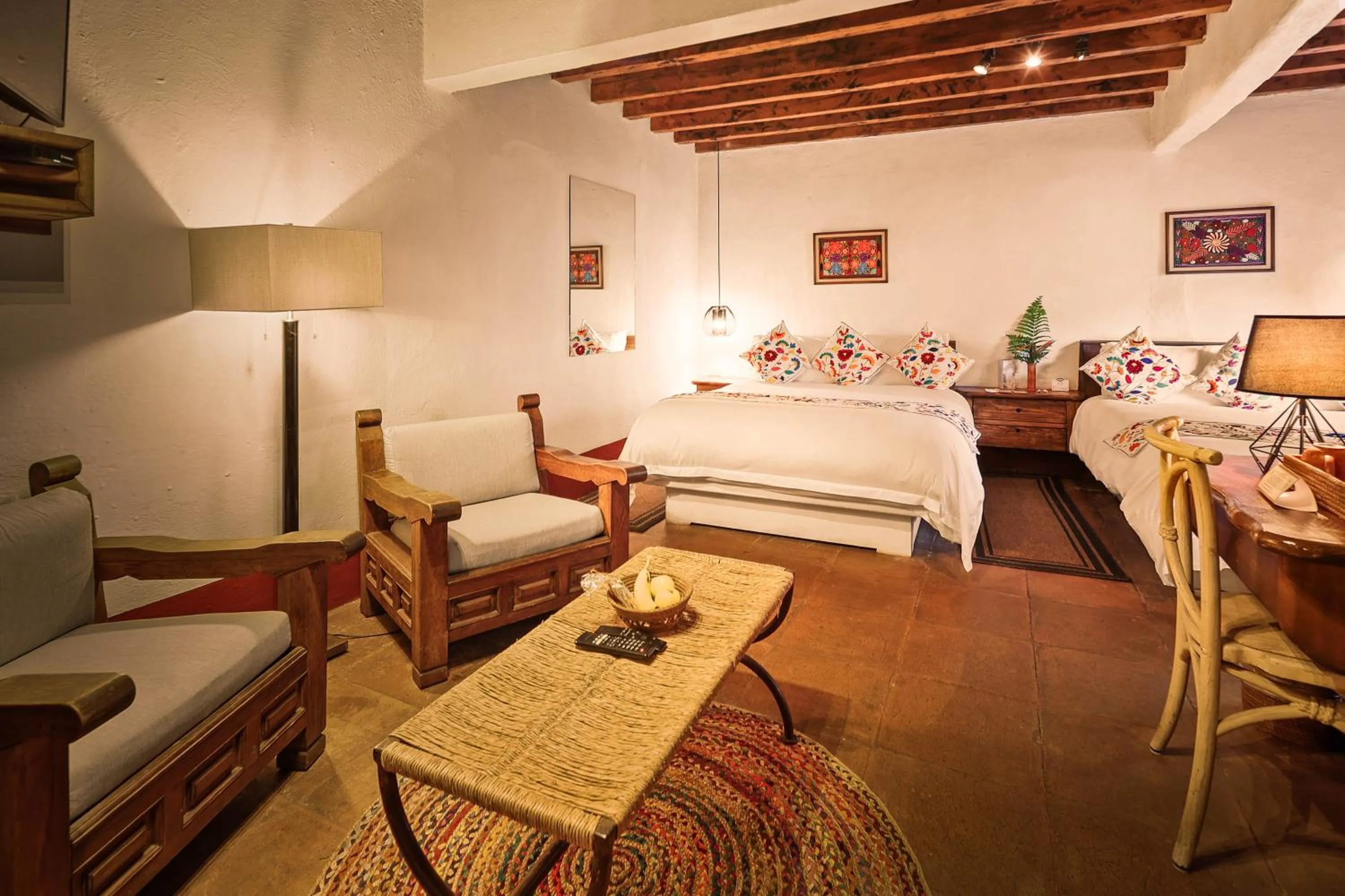 Bed in Mesón De Leyendas Breakfast & Downtown