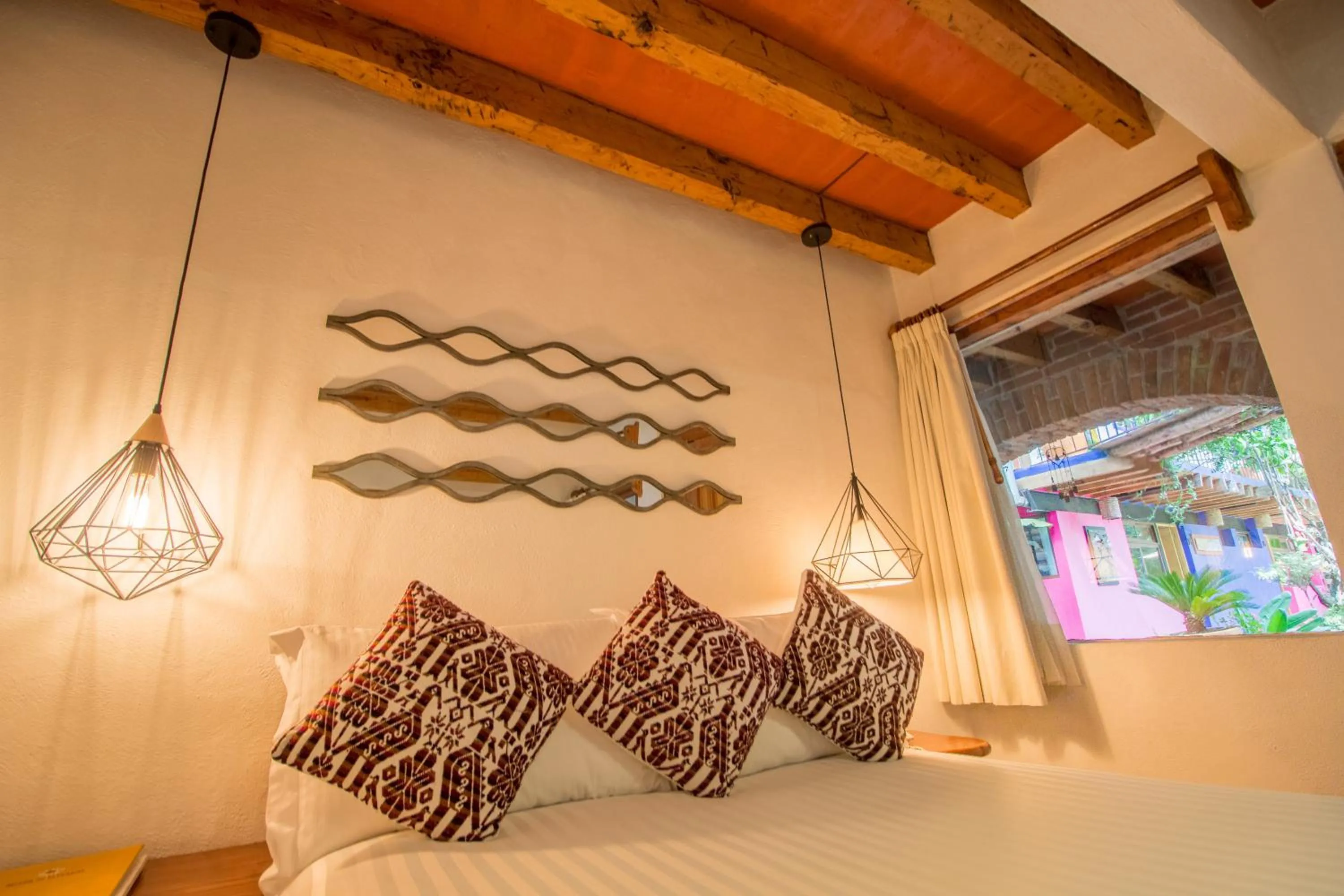 Bedroom, Bed in Mesón De Leyendas Breakfast & Downtown