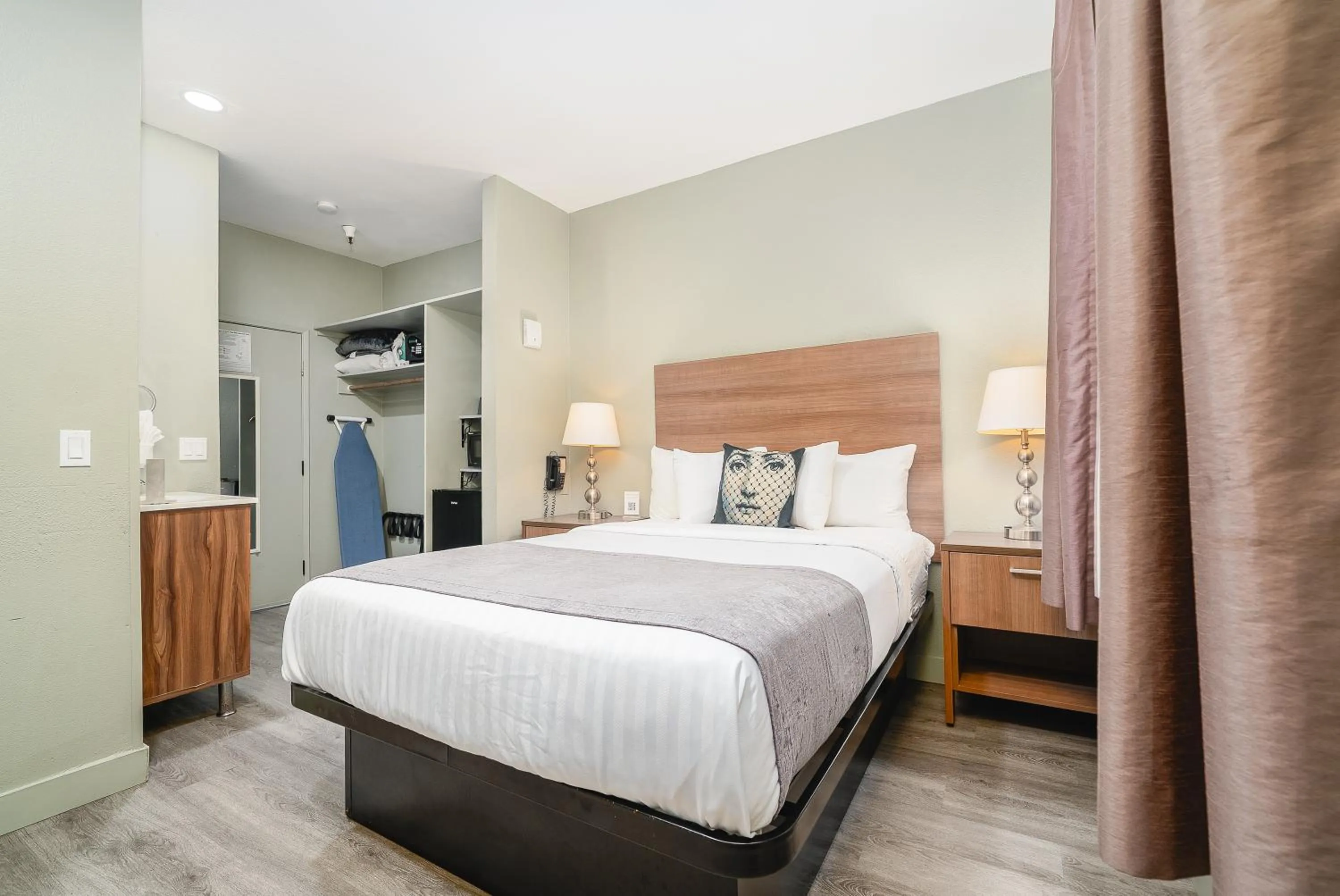 Bed in Urban Boutique Hotel- Little Italy, Downtown San Diego