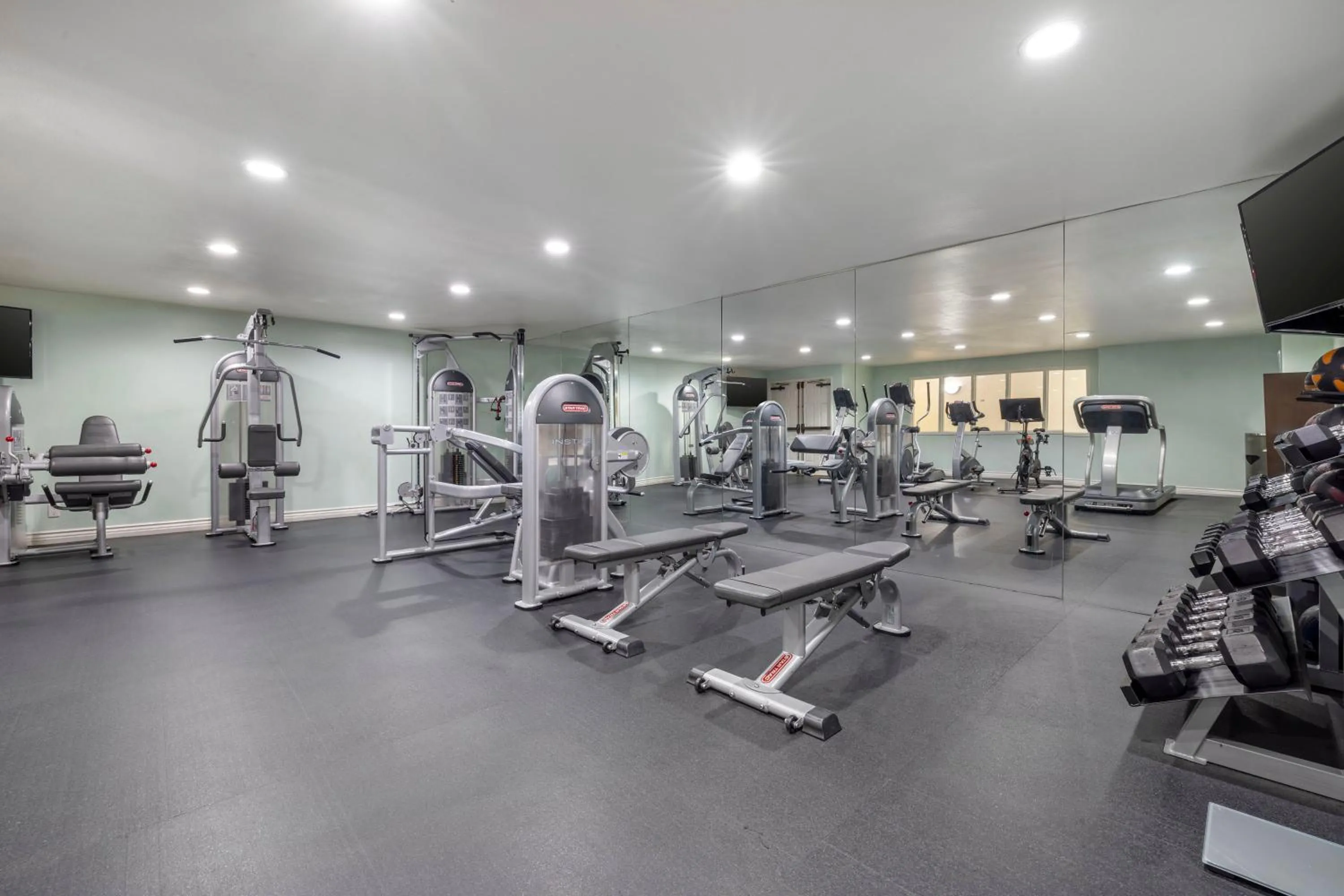 Fitness centre/facilities in Hilton Vacation Club Riviera Beach & Shores
