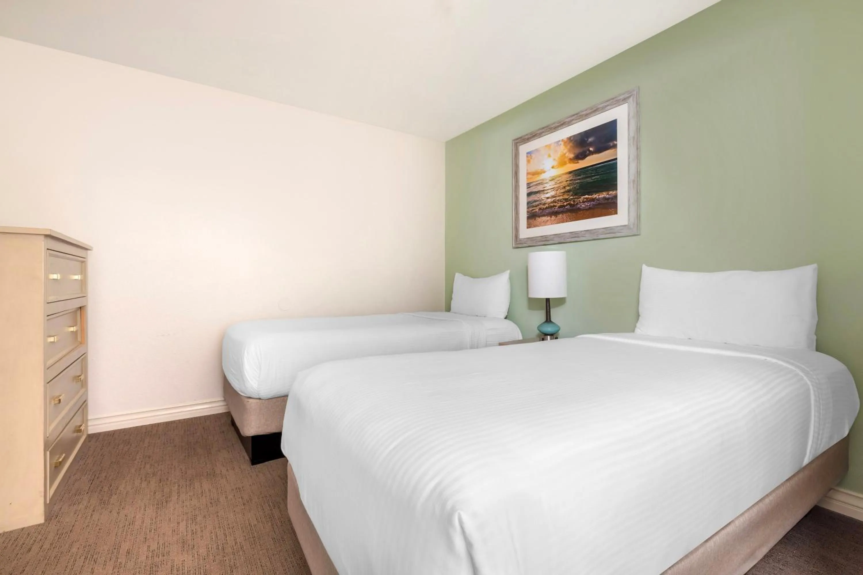 Bedroom, Bed in Hilton Vacation Club Riviera Beach & Shores