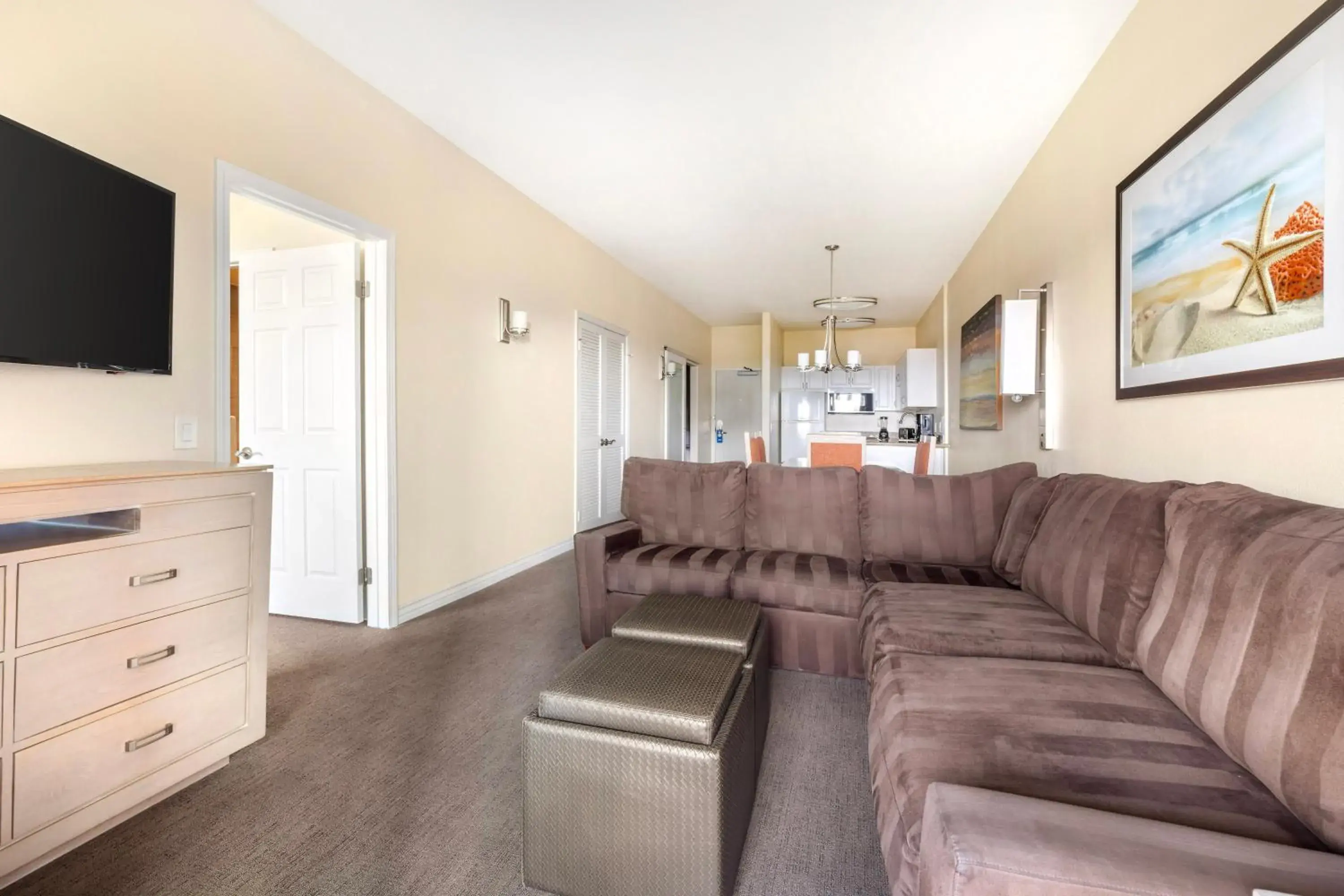 Two-Bedroom Suite with Balcony in Hilton Vacation Club Riviera Beach & Shores Two-Bedroom Suite with Balcony in Hilton Vacation Club Riviera Beach & Shores