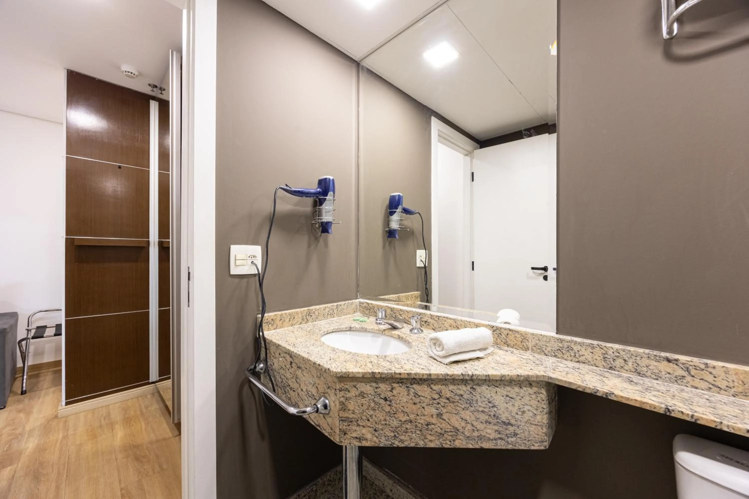 Bathroom in Flat Osasco Trade Center