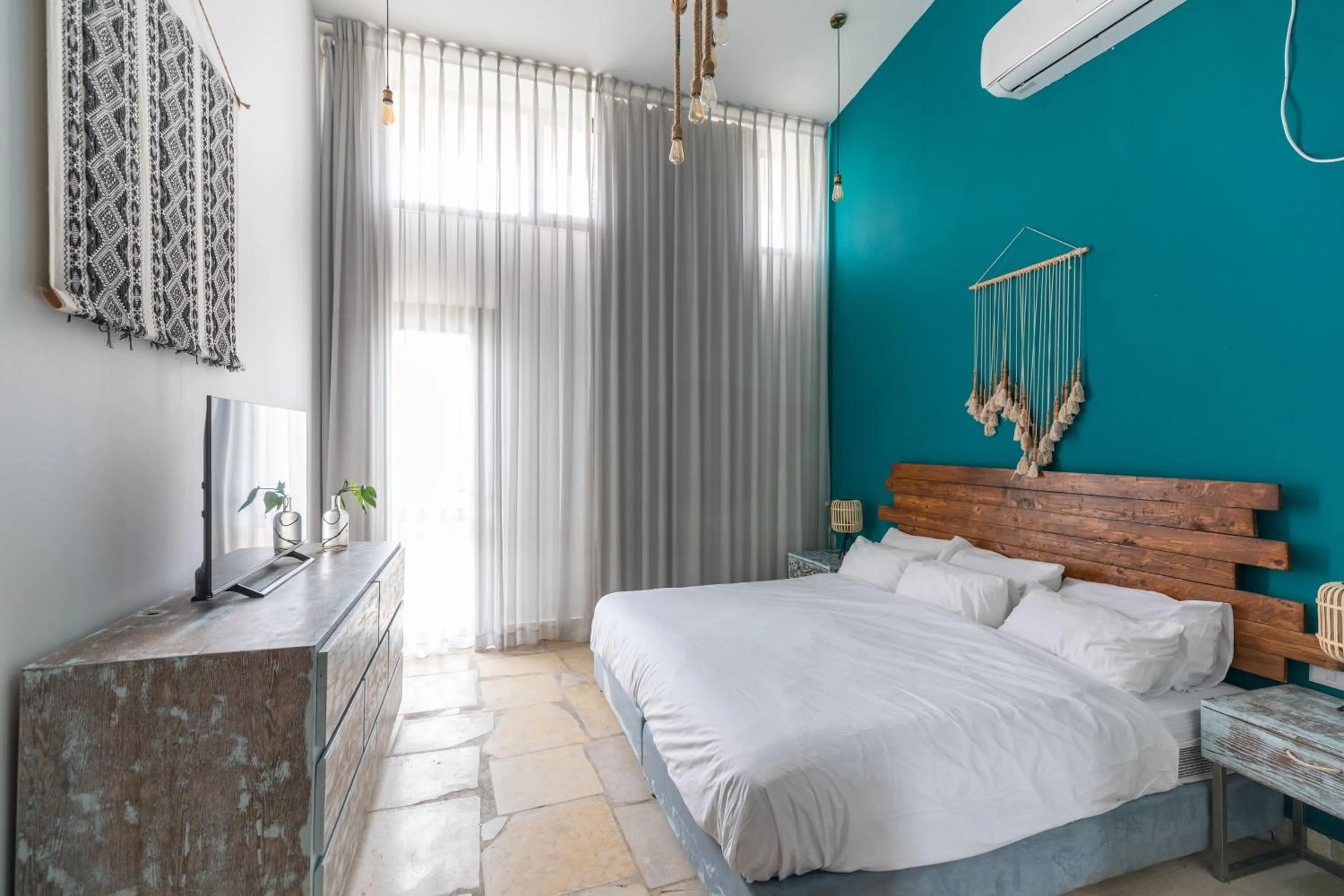 Bed in Jacob Mitzpe Ramon