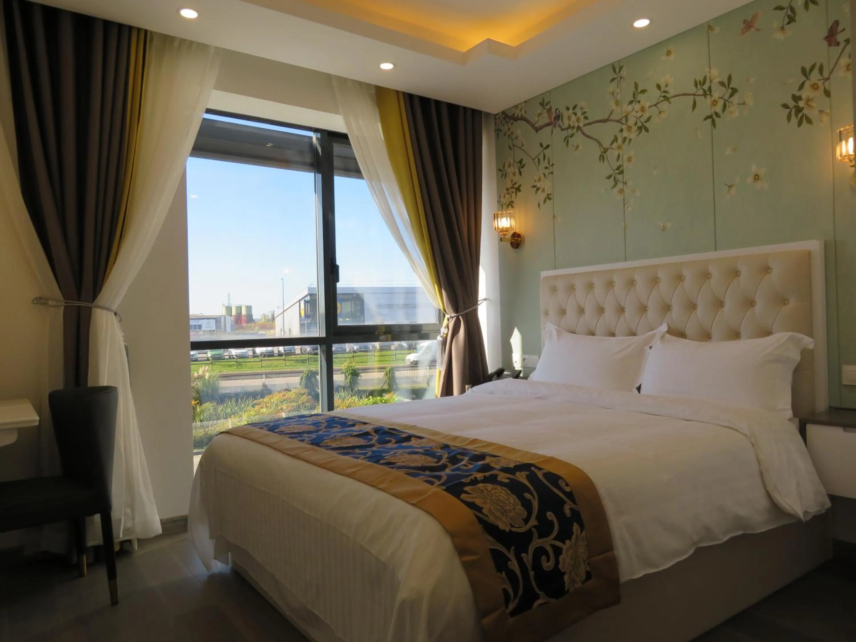 Bedroom, Bed in KYRIAD ROUEN SUD - Sotteville les Rouen