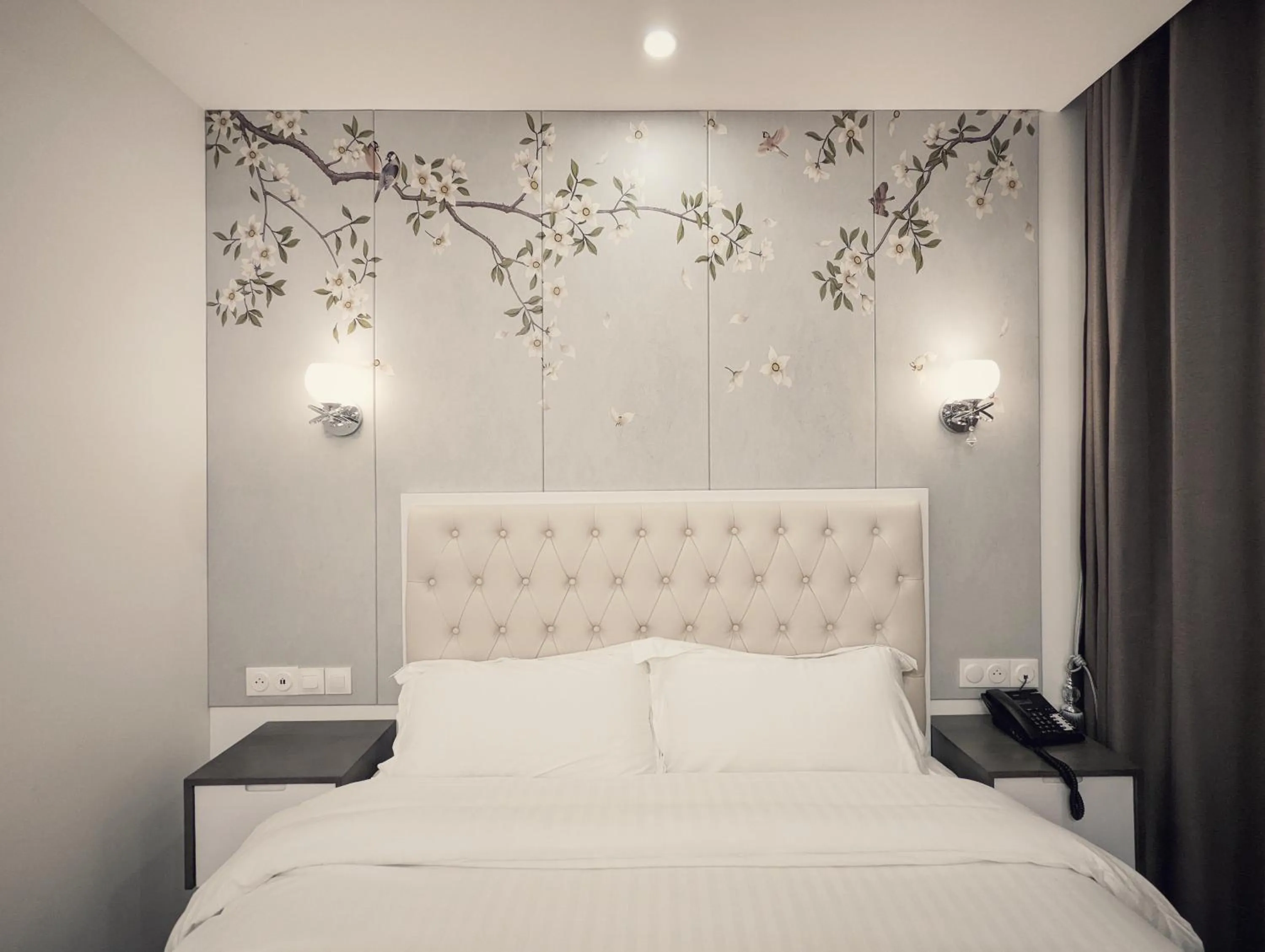 Bedroom, Bed in KYRIAD ROUEN SUD - Sotteville les Rouen