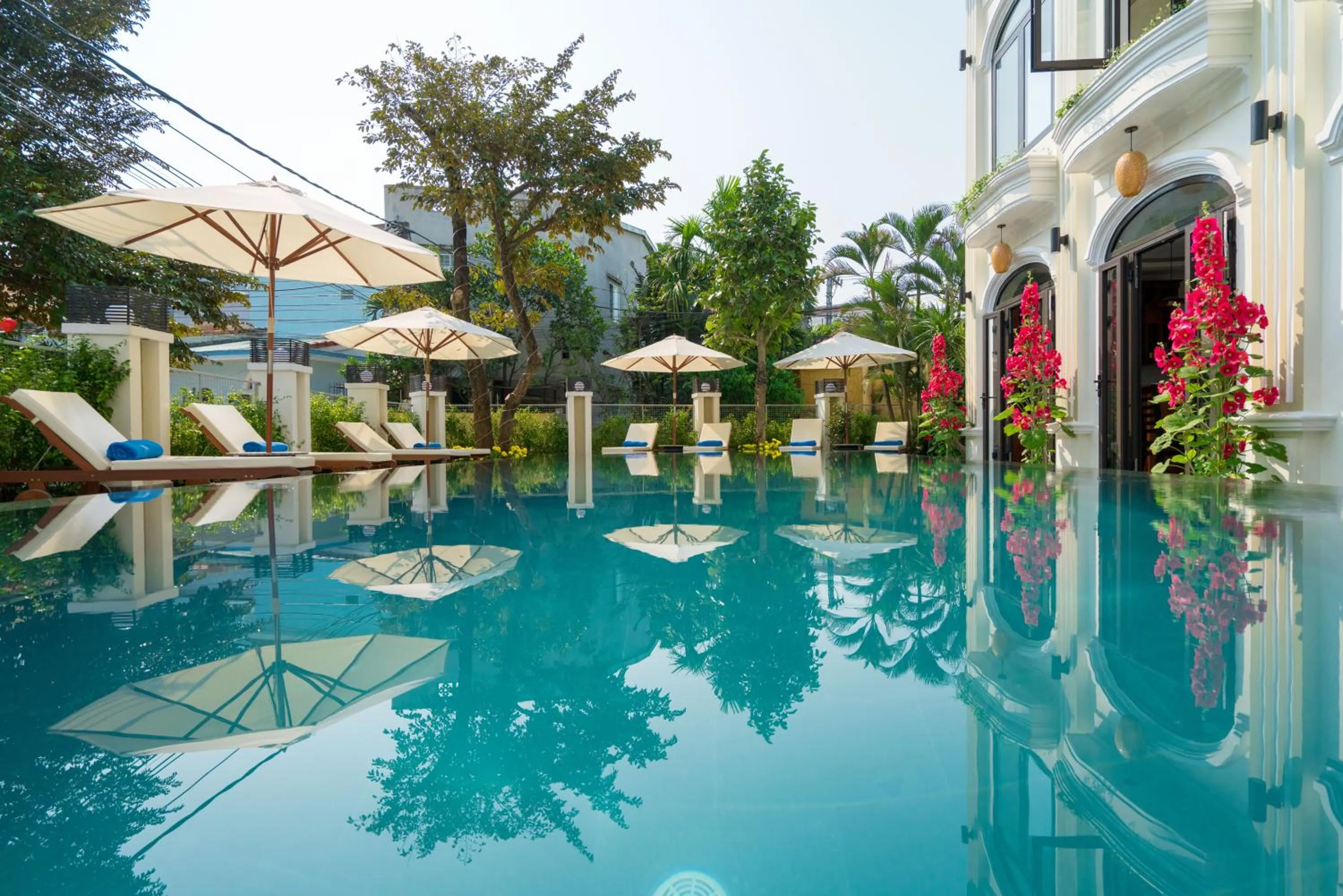 Swimming pool in Green Tea Villa