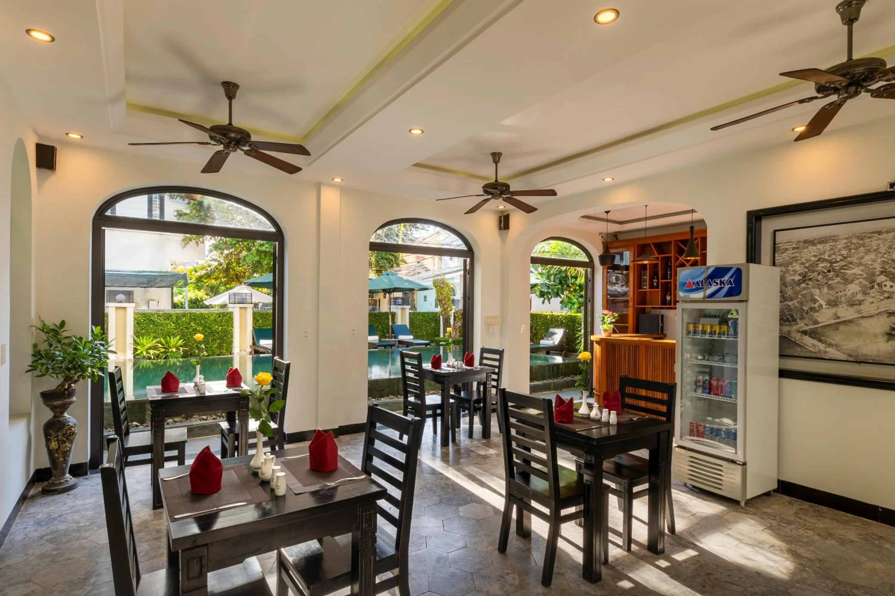 Restaurant/places to eat in Green Tea Villa