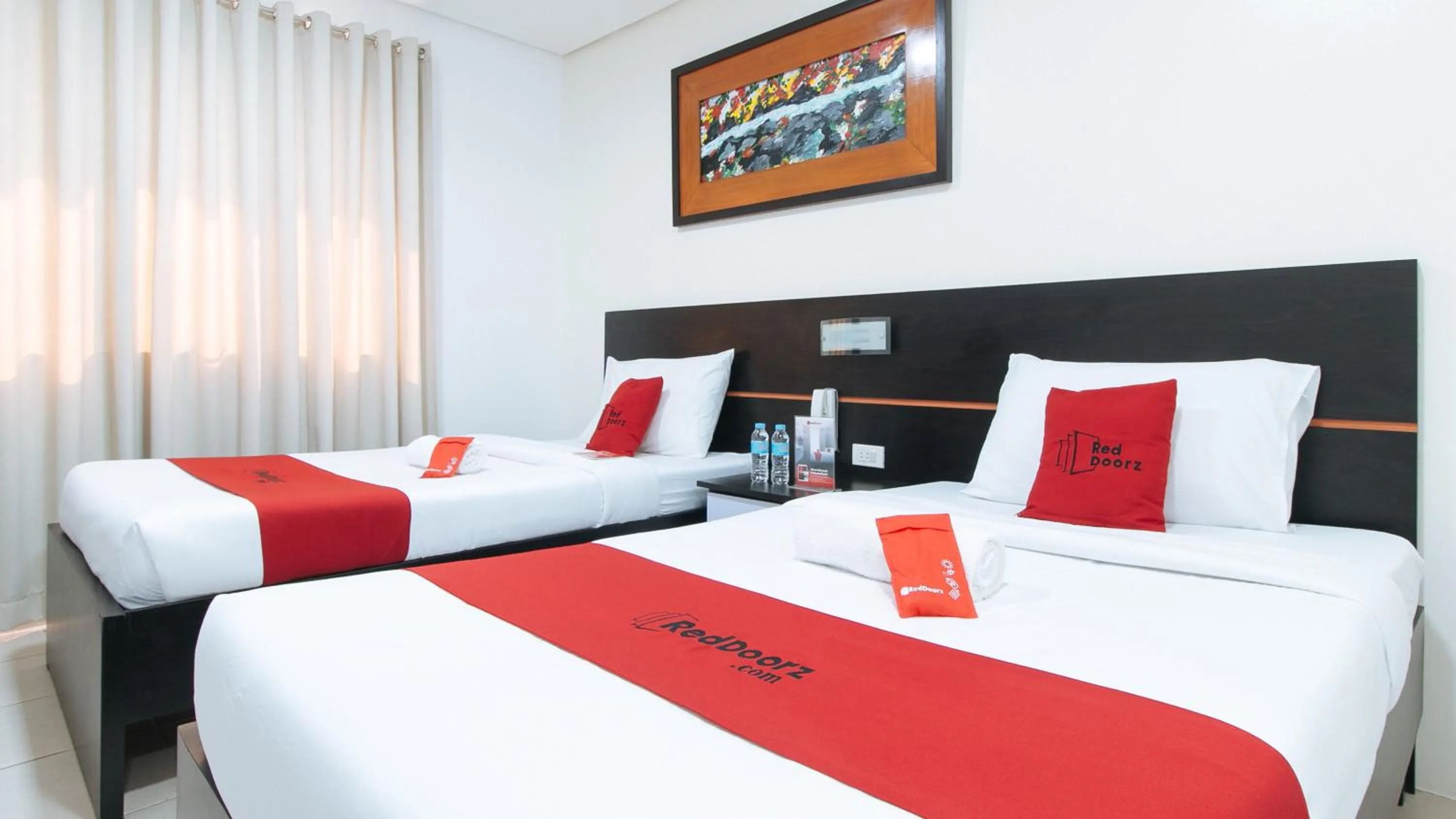 Bed in RedDoorz @ Greenview Hotel and Restobar Masbate