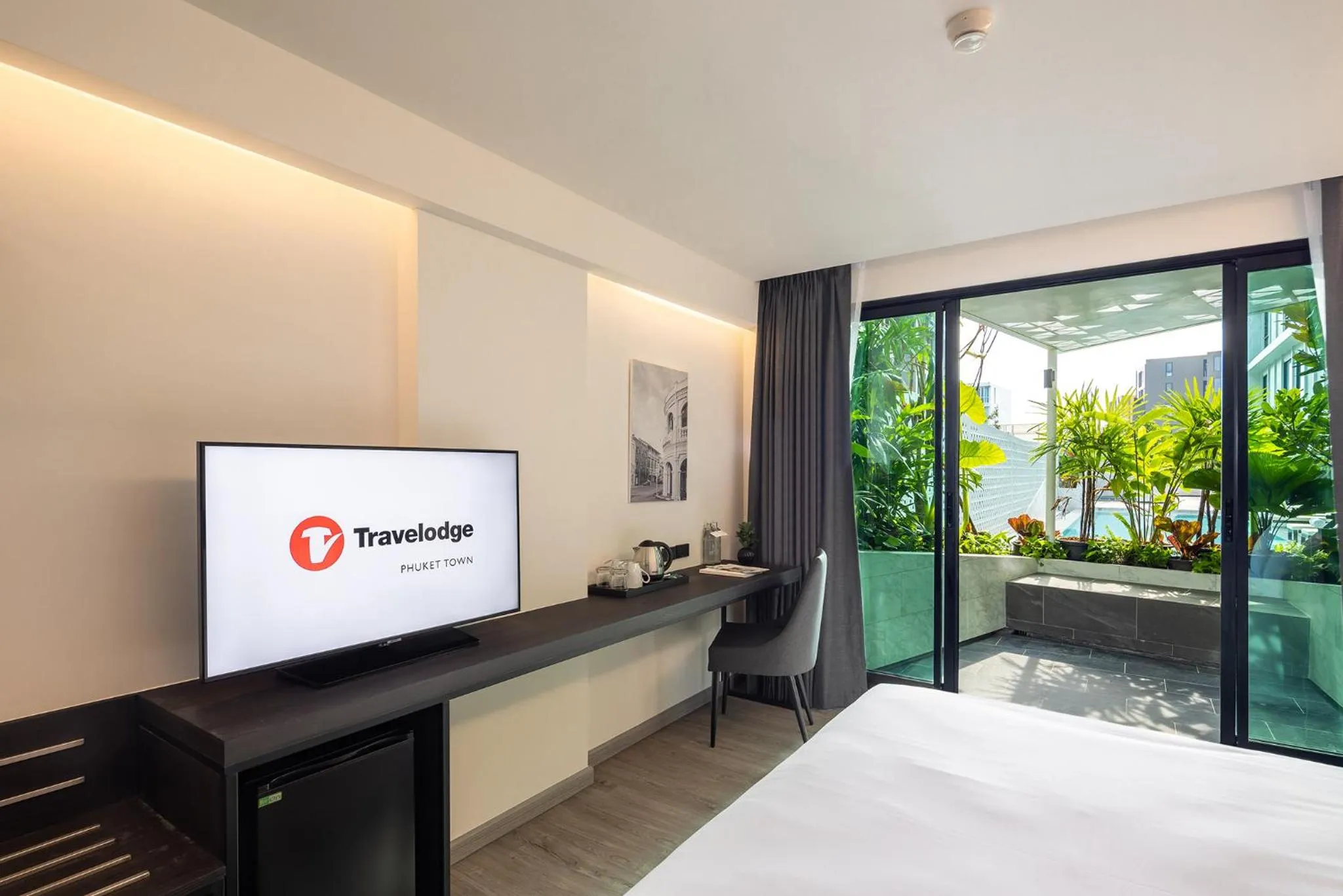 Photo of the whole room, Bed in Travelodge Phuket Town