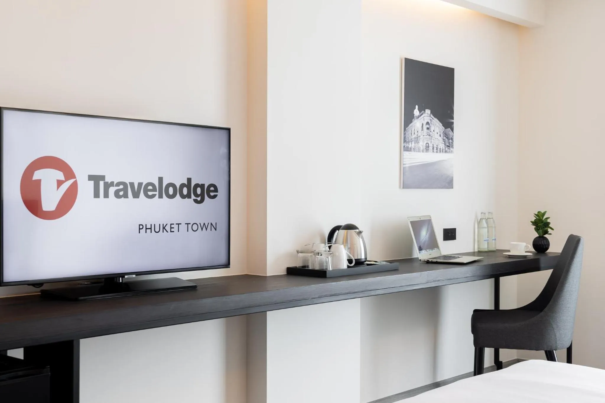 Coffee/tea facilities in Travelodge Phuket Town