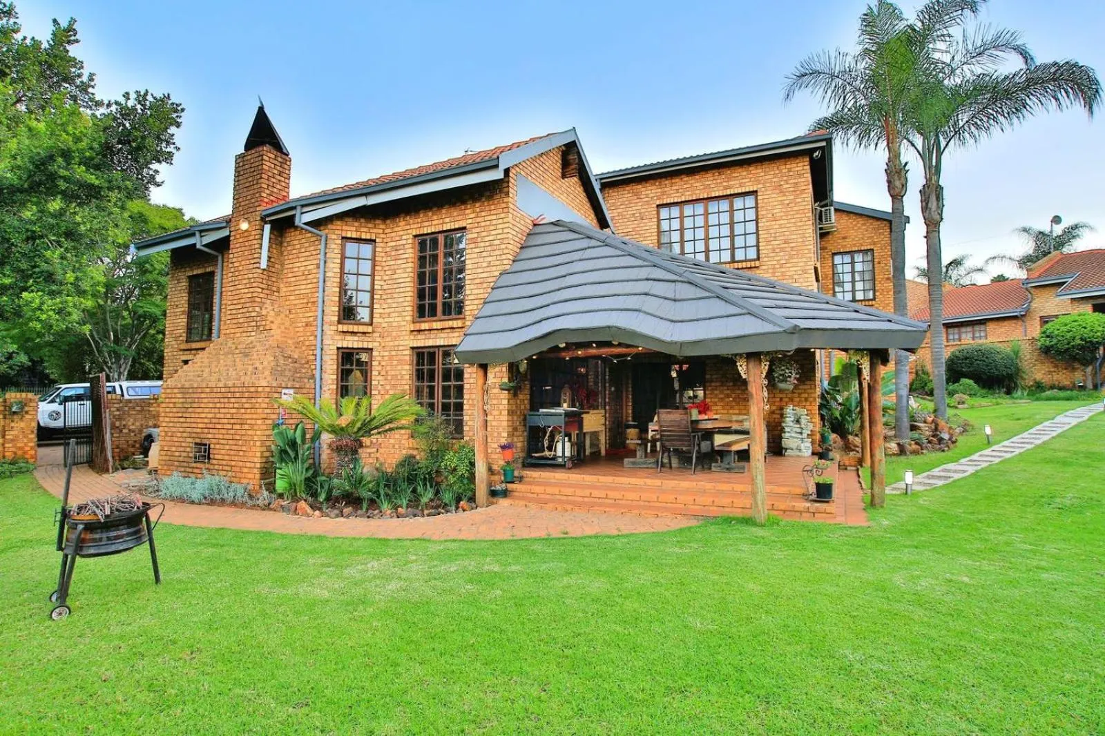 Garden in Mereke Manor