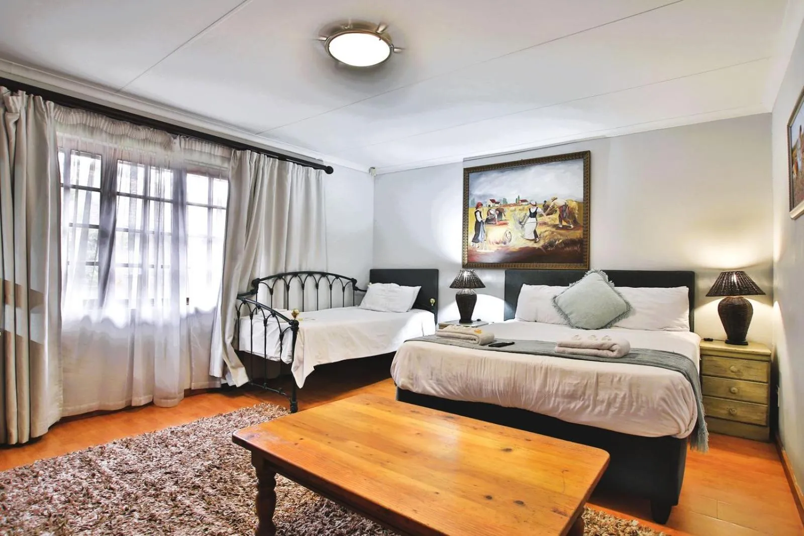 Bedroom, Bed in Mereke Manor